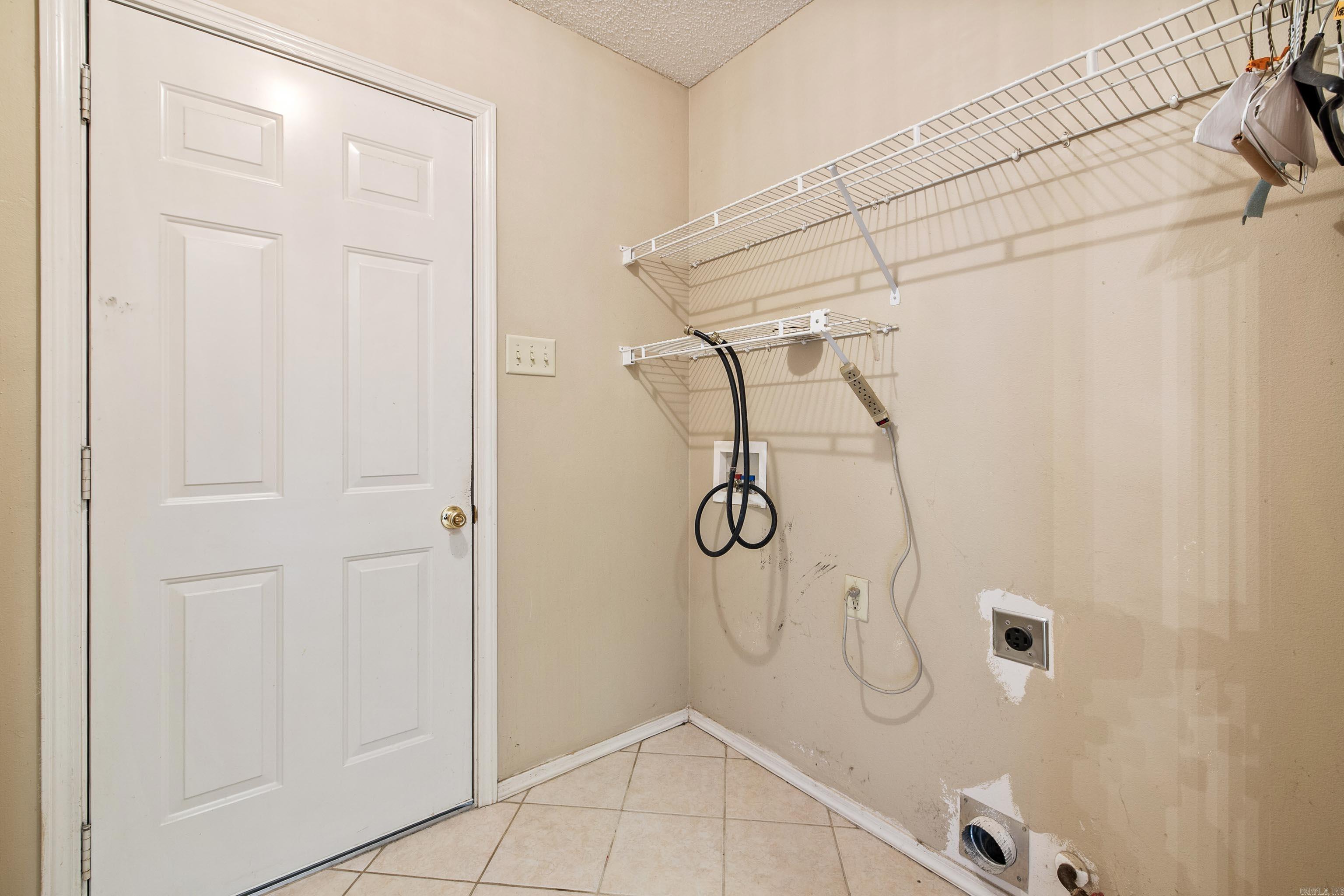 81 Meadow Ridge  Maumelle, AR