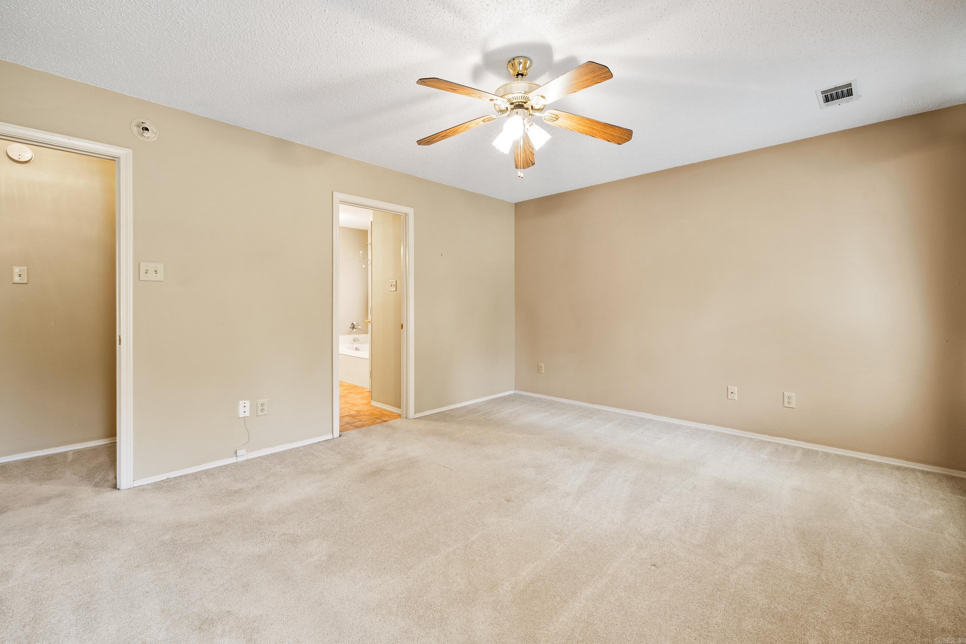 81 Meadow Ridge  Maumelle, AR