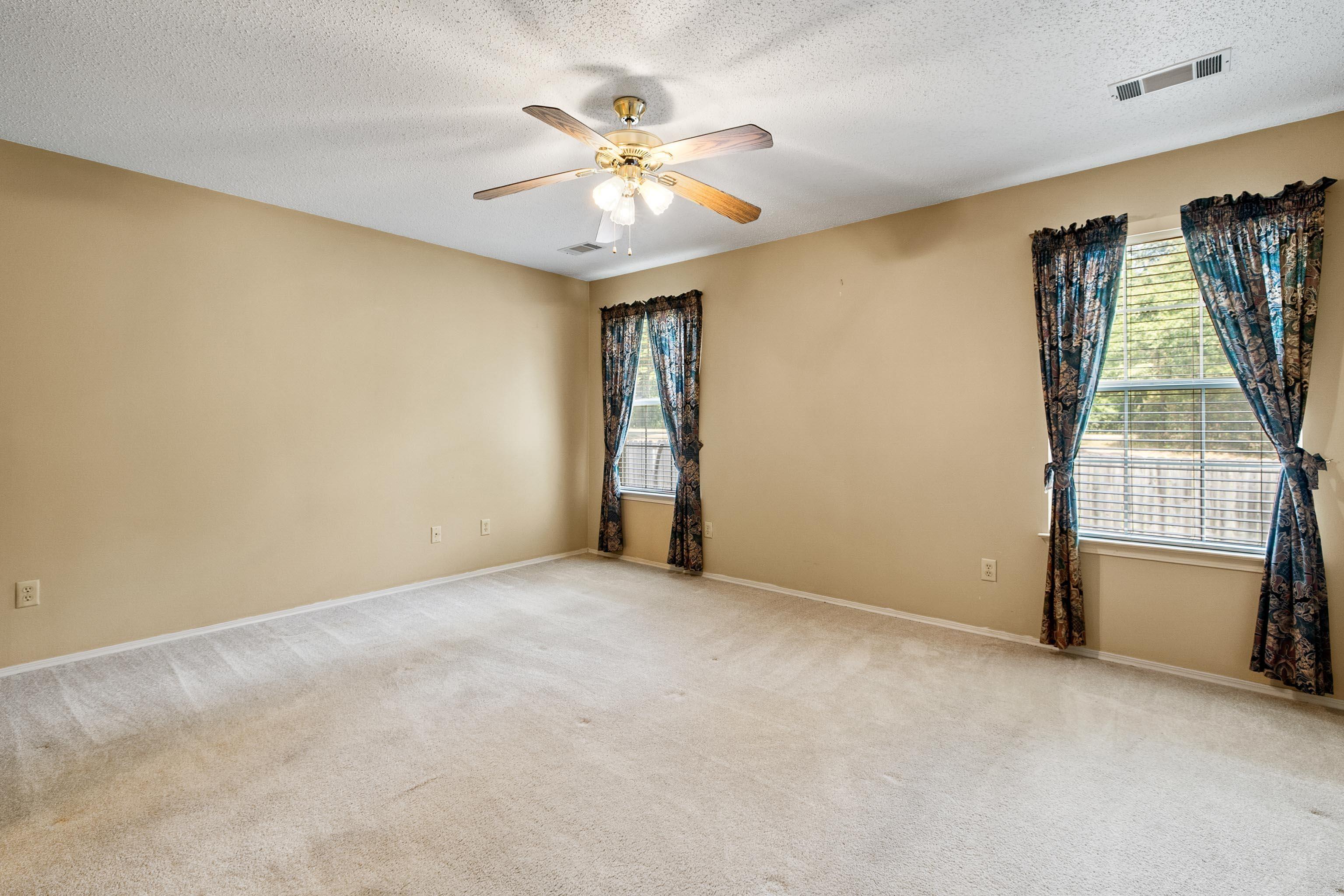 81 Meadow Ridge  Maumelle, AR