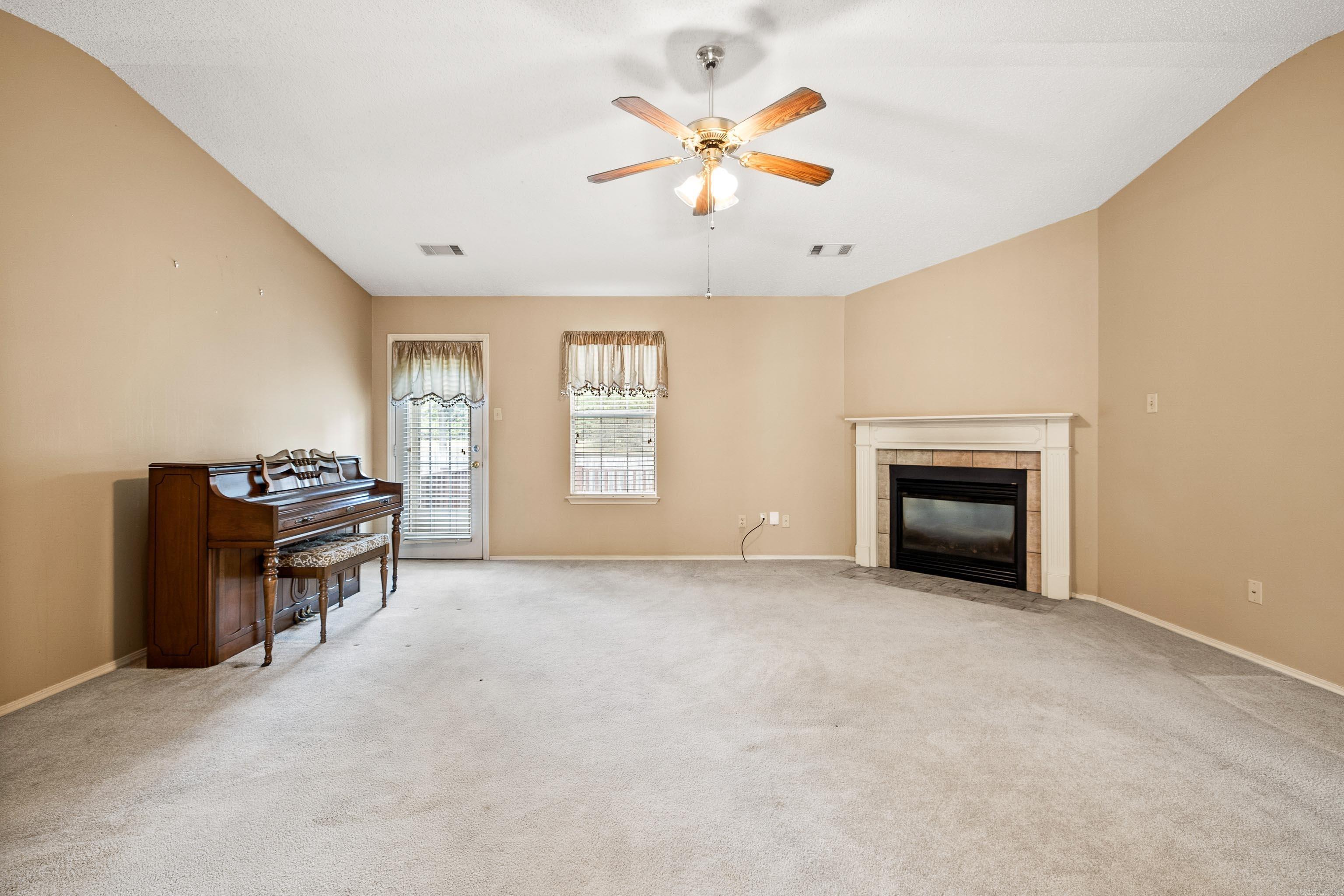 81 Meadow Ridge  Maumelle, AR