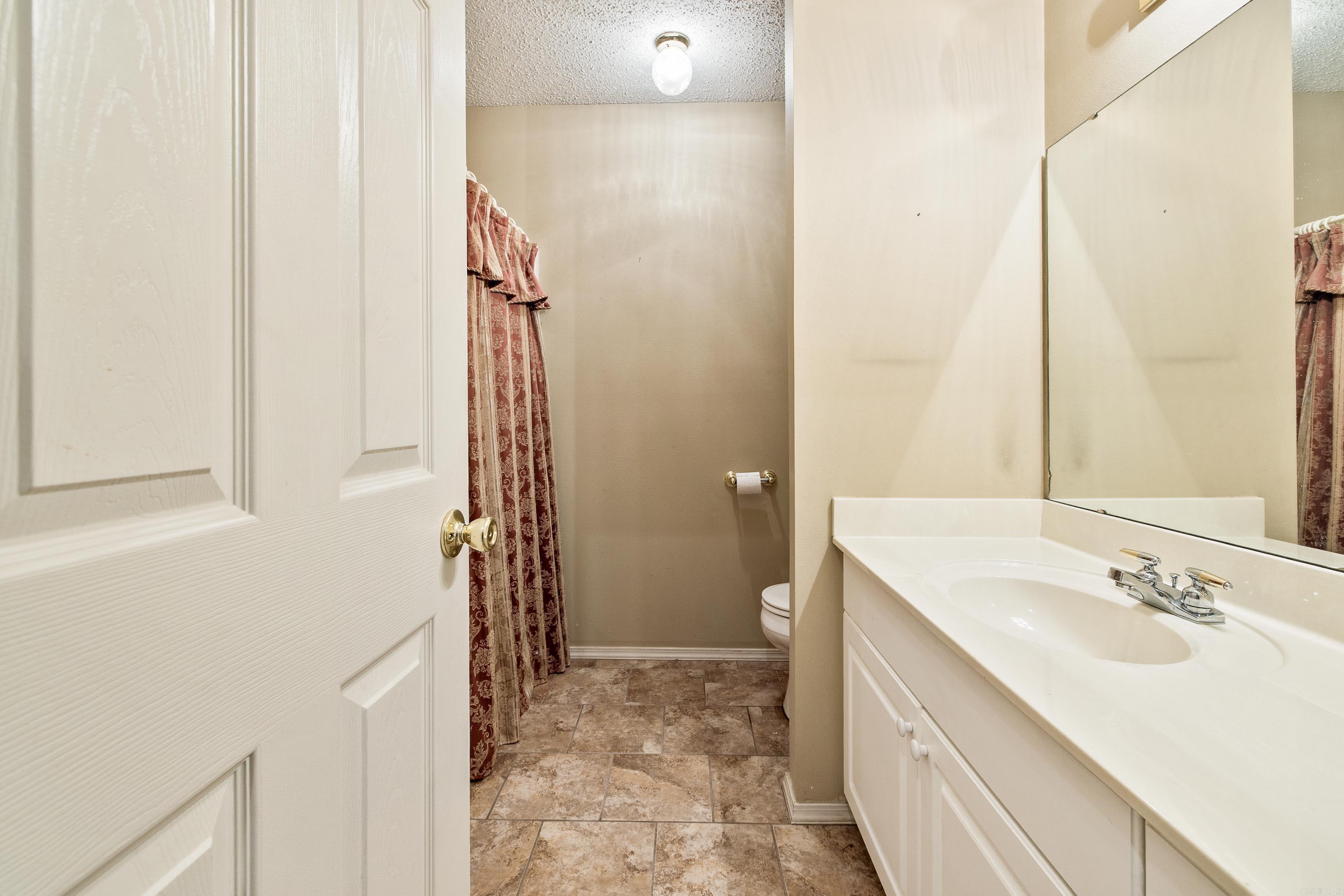 81 Meadow Ridge  Maumelle, AR