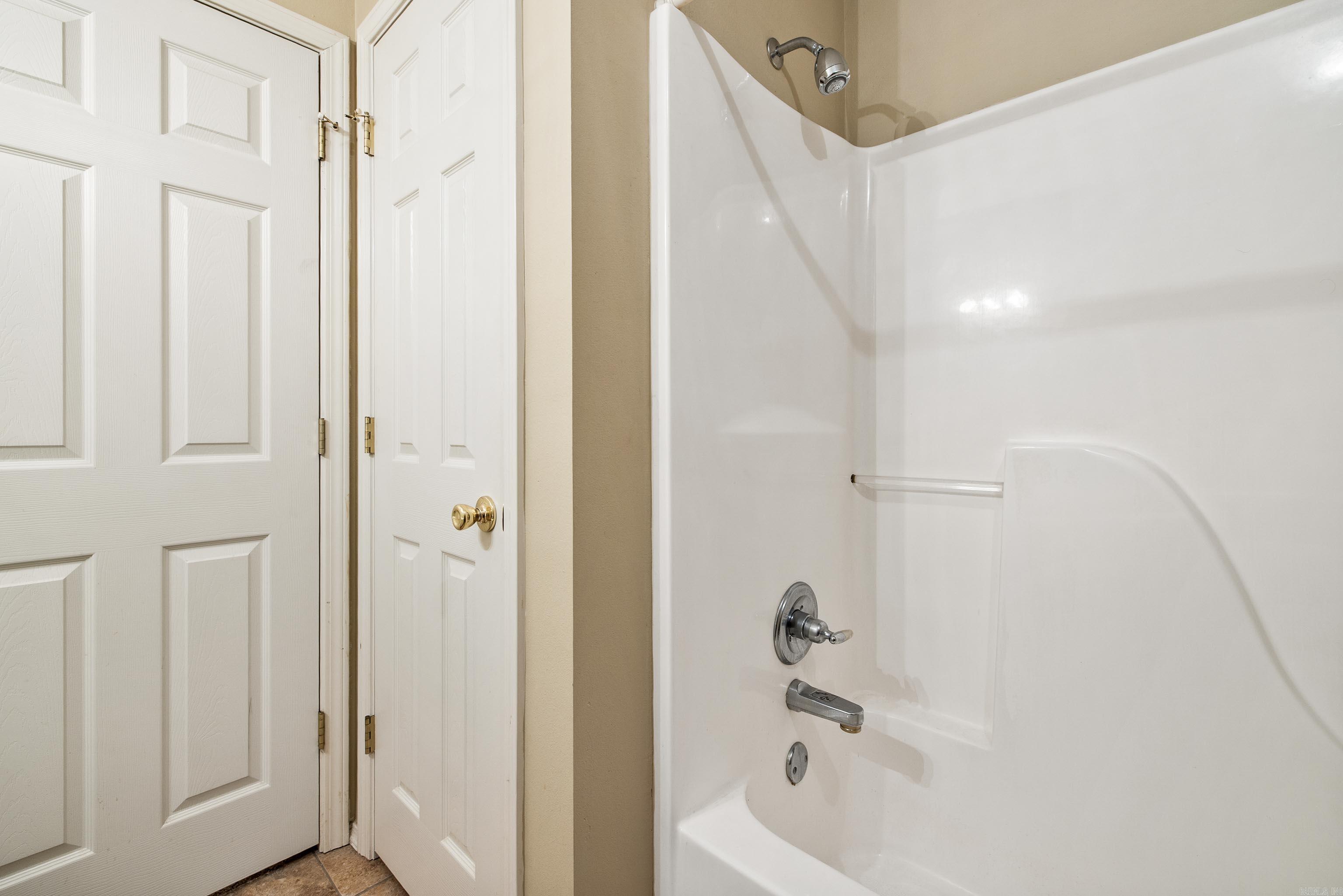 81 Meadow Ridge  Maumelle, AR