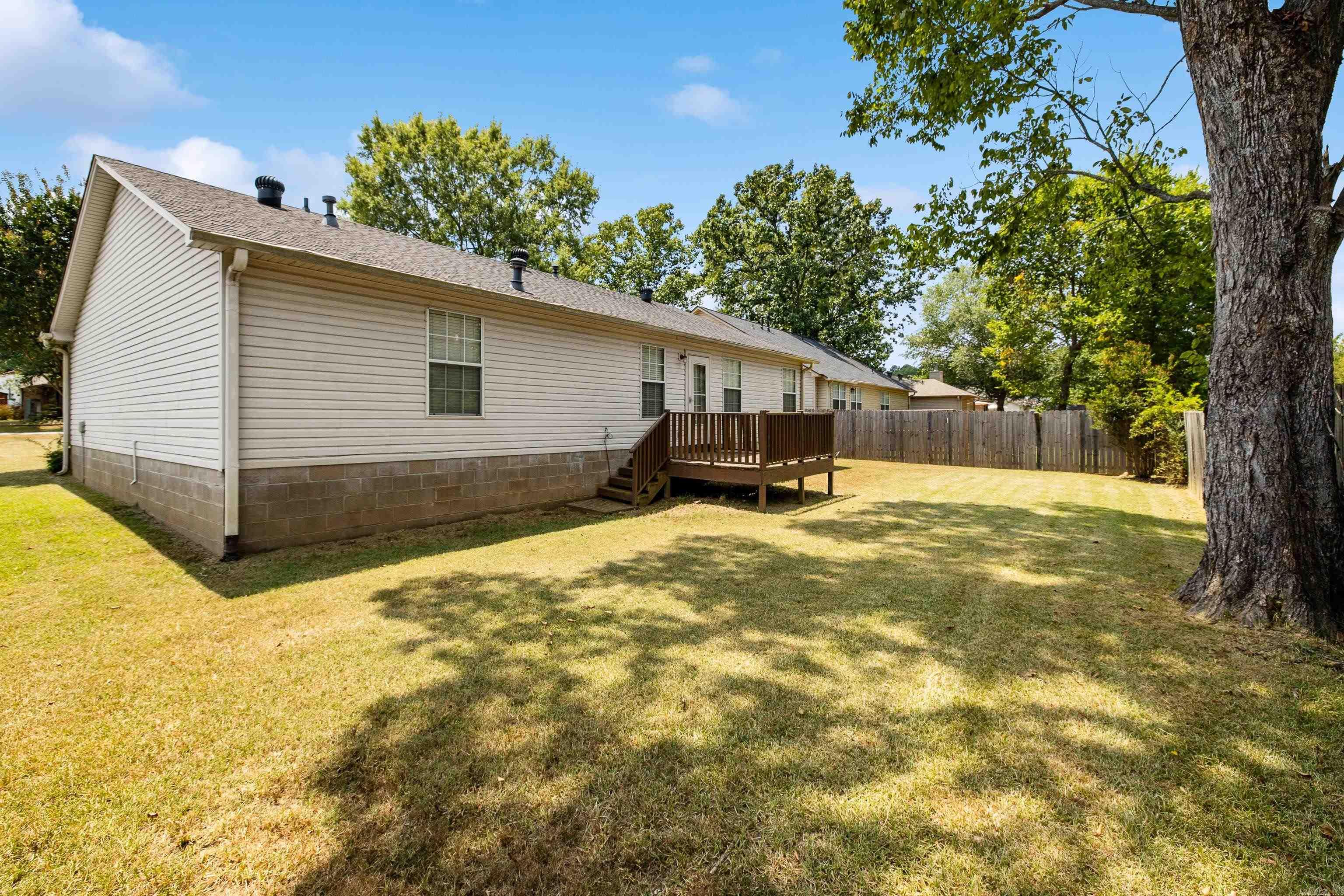 81 Meadow Ridge  Maumelle, AR
