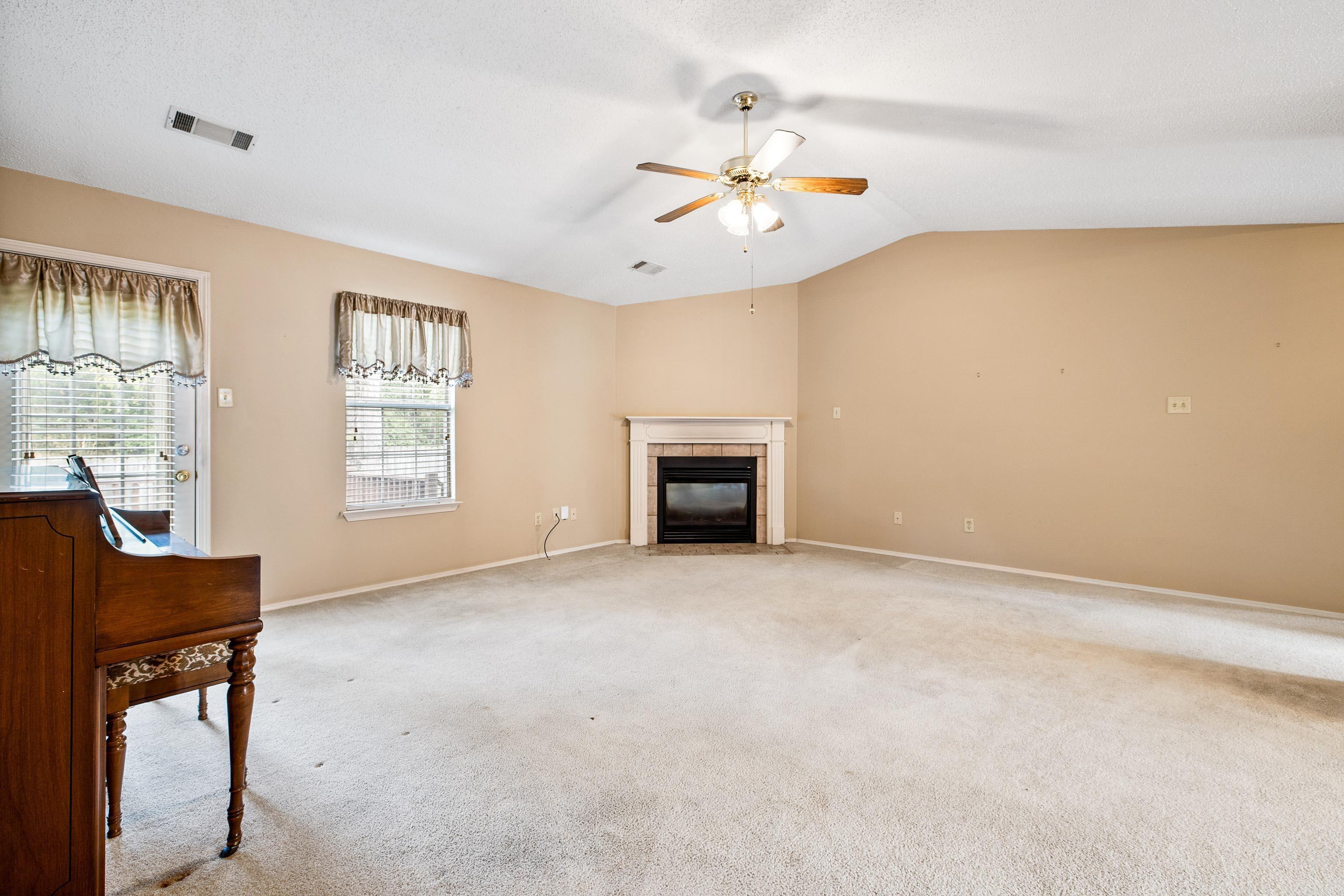 81 Meadow Ridge  Maumelle, AR