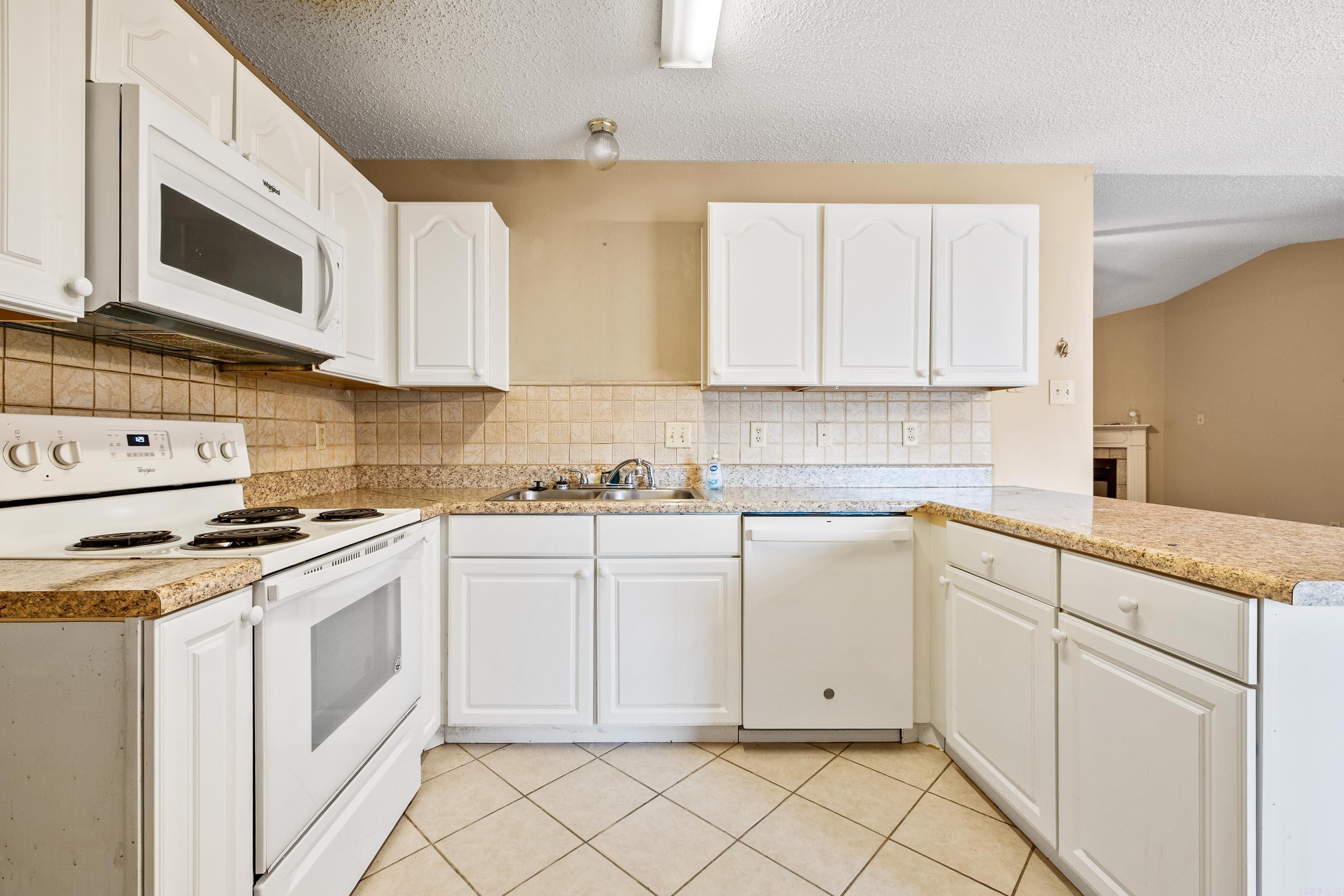 81 Meadow Ridge  Maumelle, AR