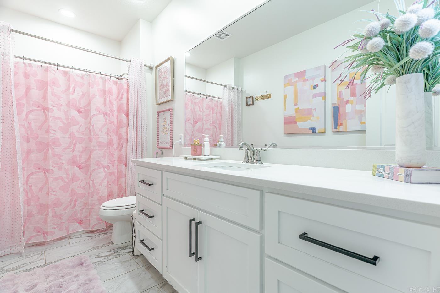 1976 Windy Ln  Jonesboro, AR