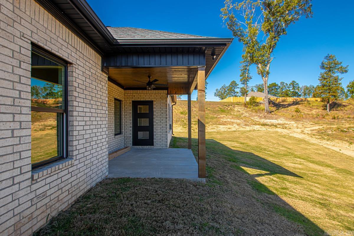 1000 Duke Drive Bauxite, AR 72011