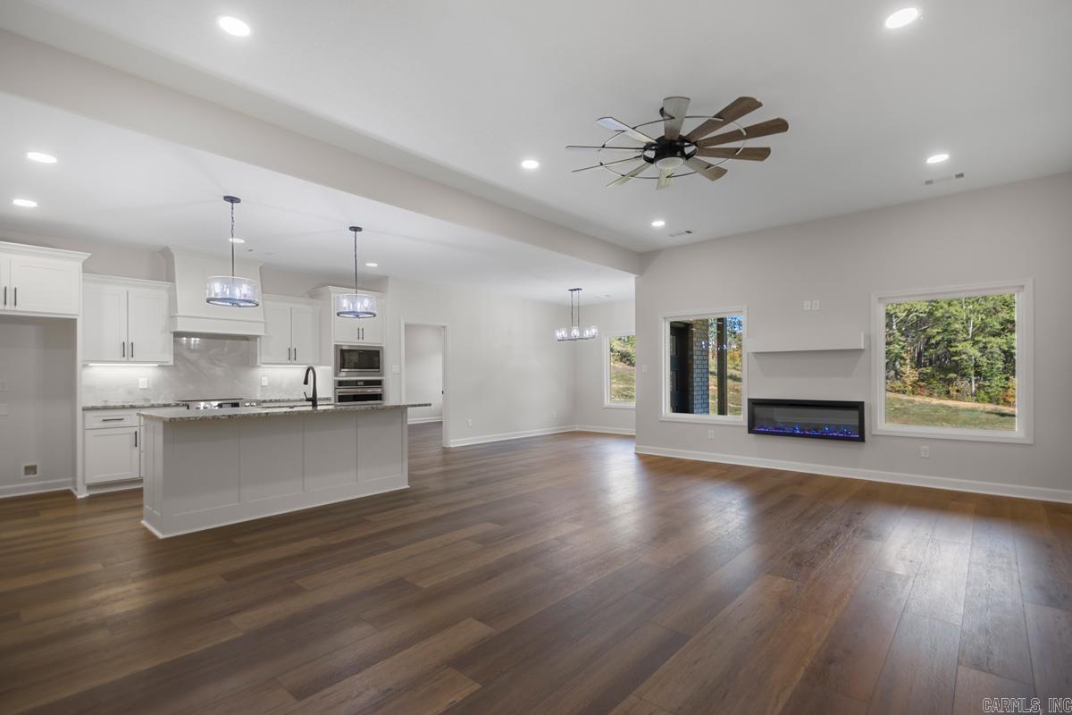 1000 Duke Drive Bauxite, AR 72011