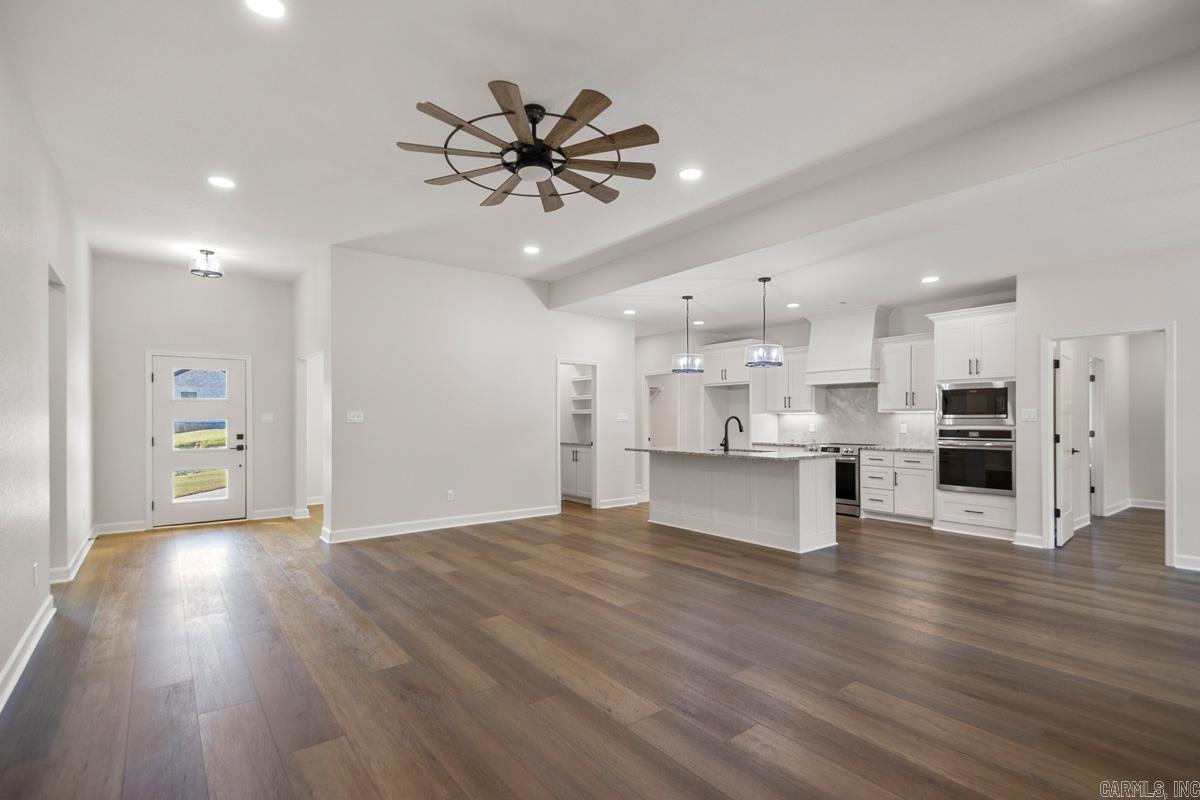 1000 Duke Drive Bauxite, AR 72011