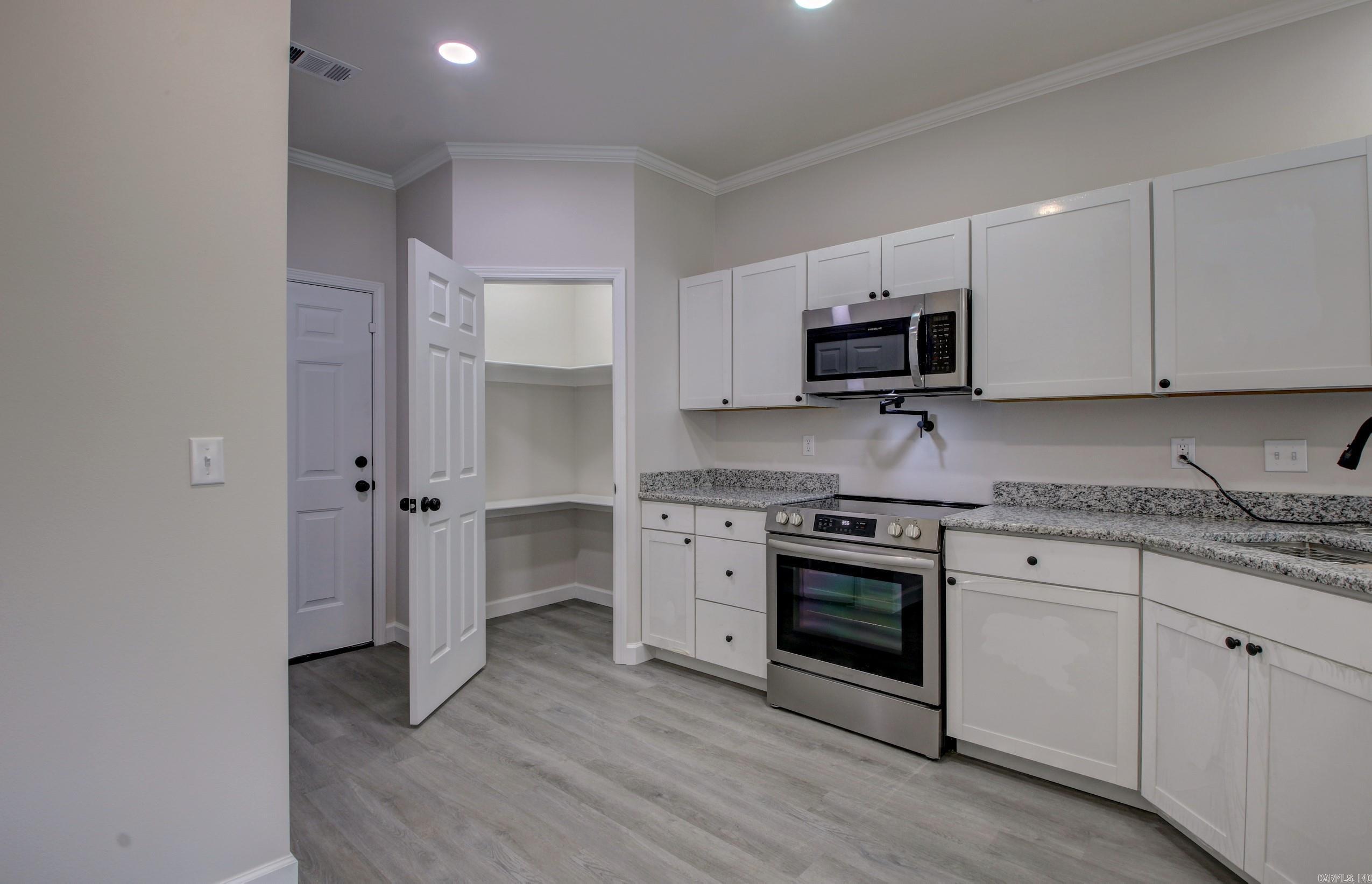 3403 W 17th  Little Rock, AR