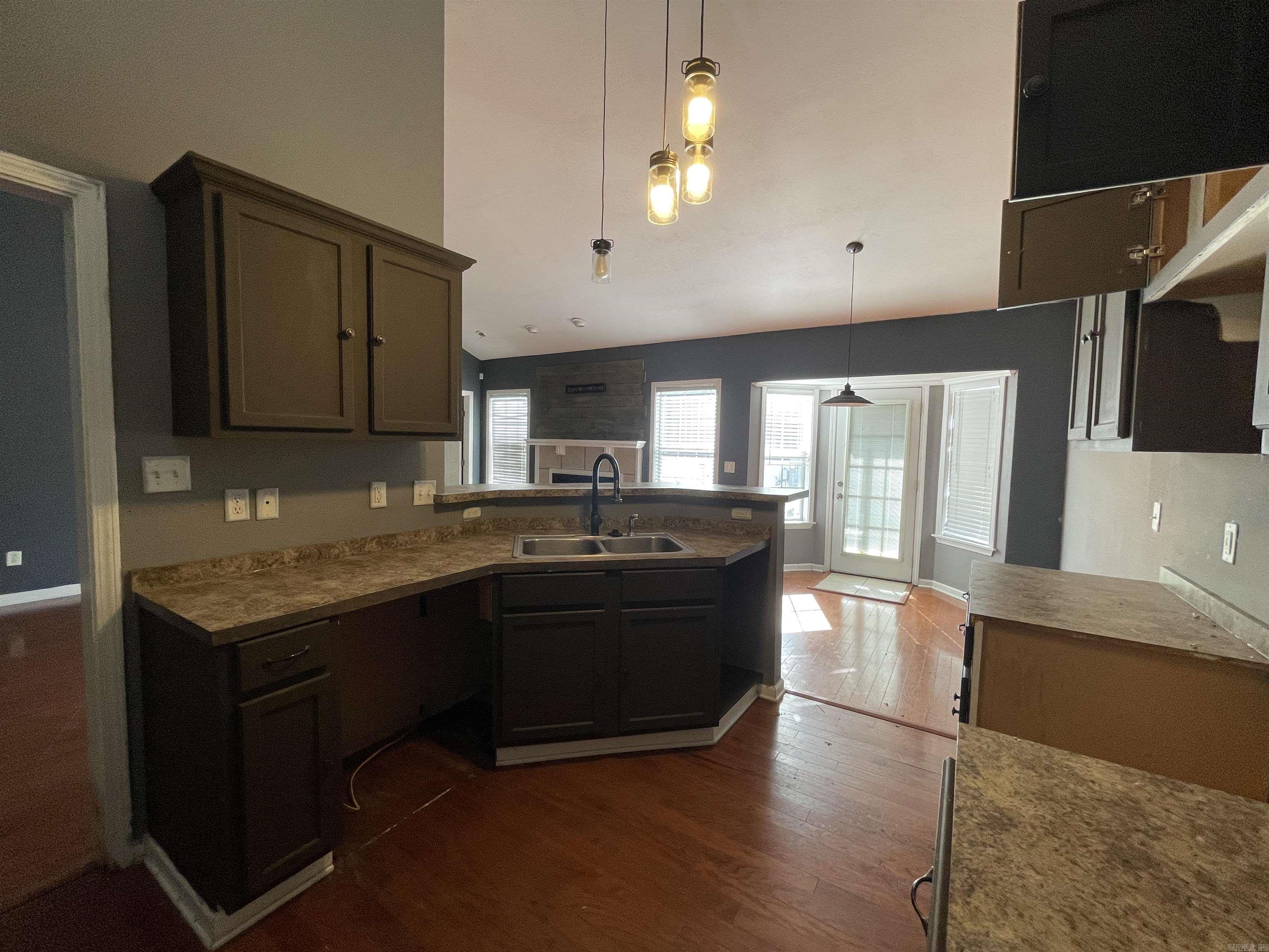 1707 Michael  Benton, AR