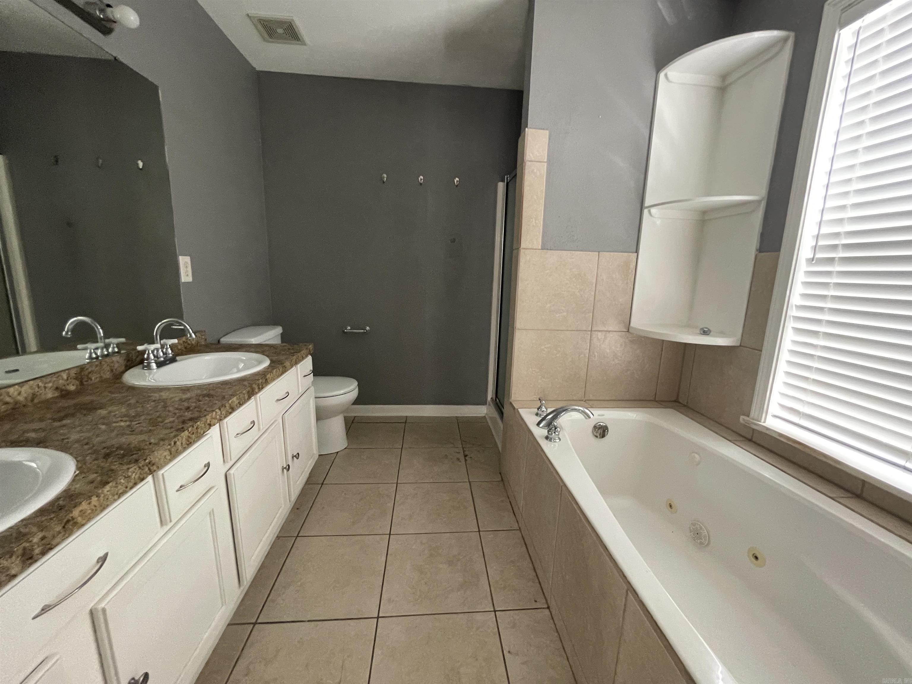 1707 Michael  Benton, AR