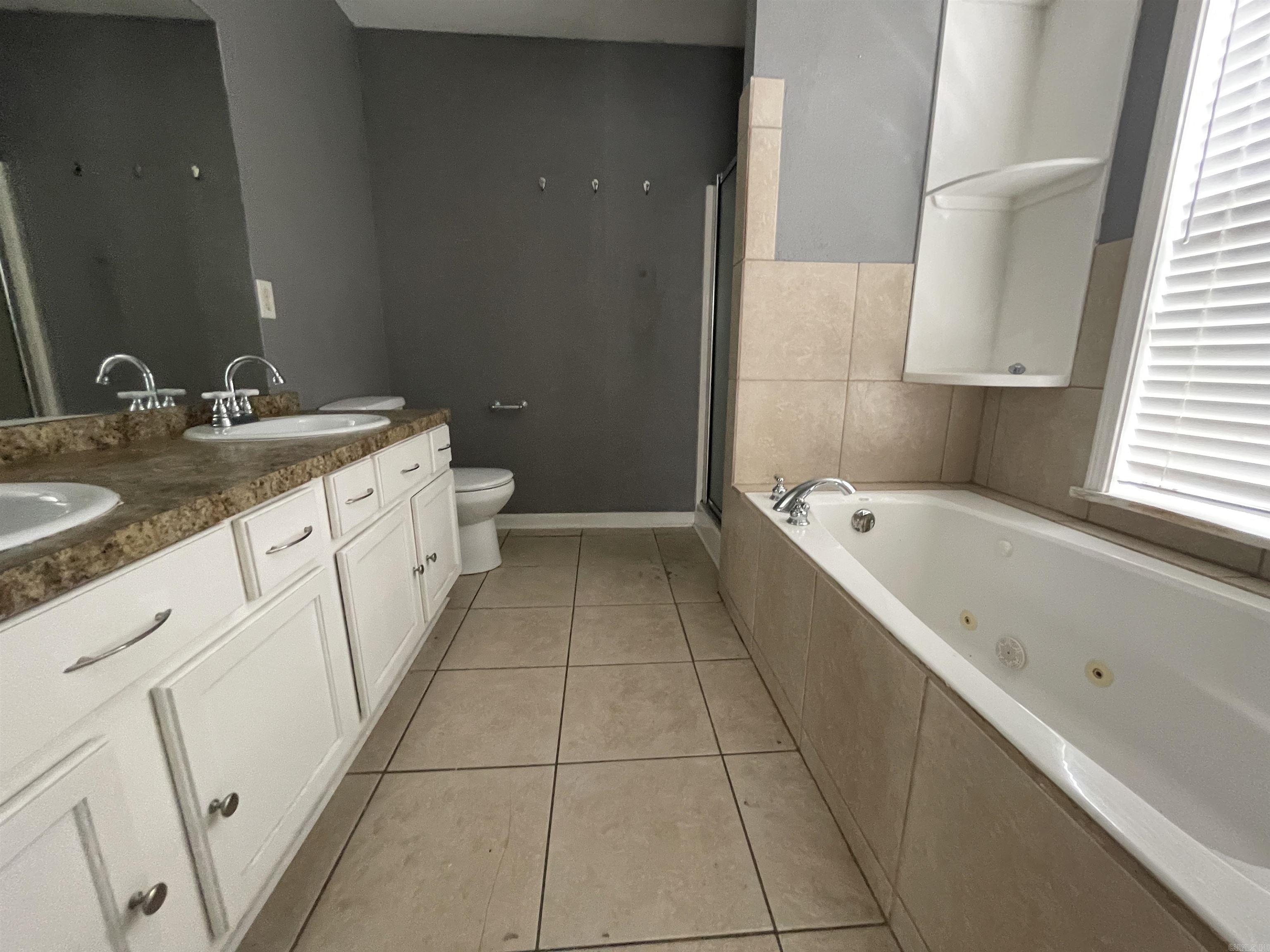 1707 Michael  Benton, AR