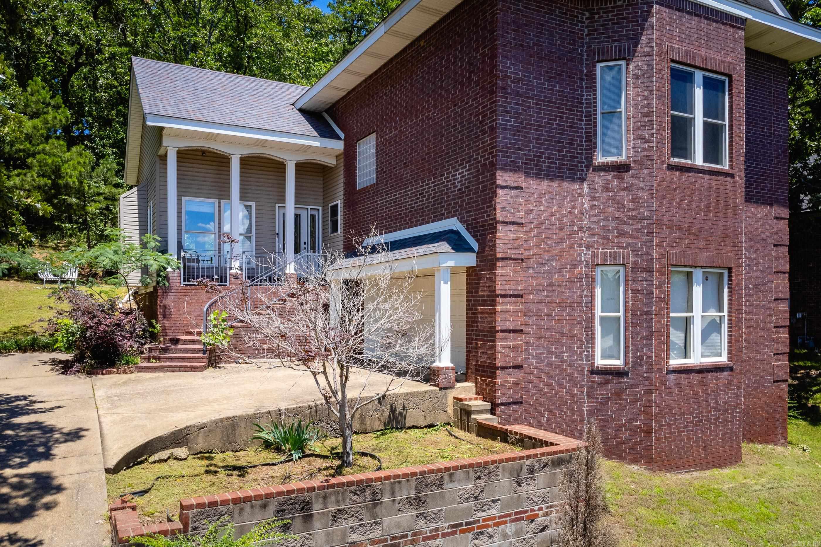 11163 Southridge  Little Rock, AR