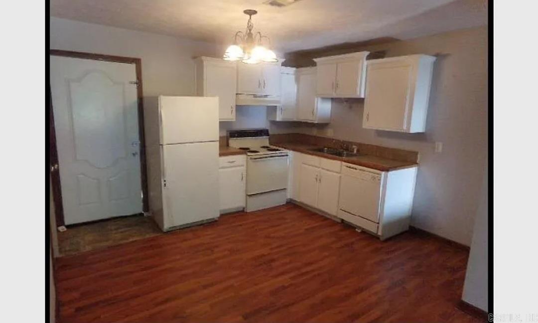 504 Pool  Austin, AR