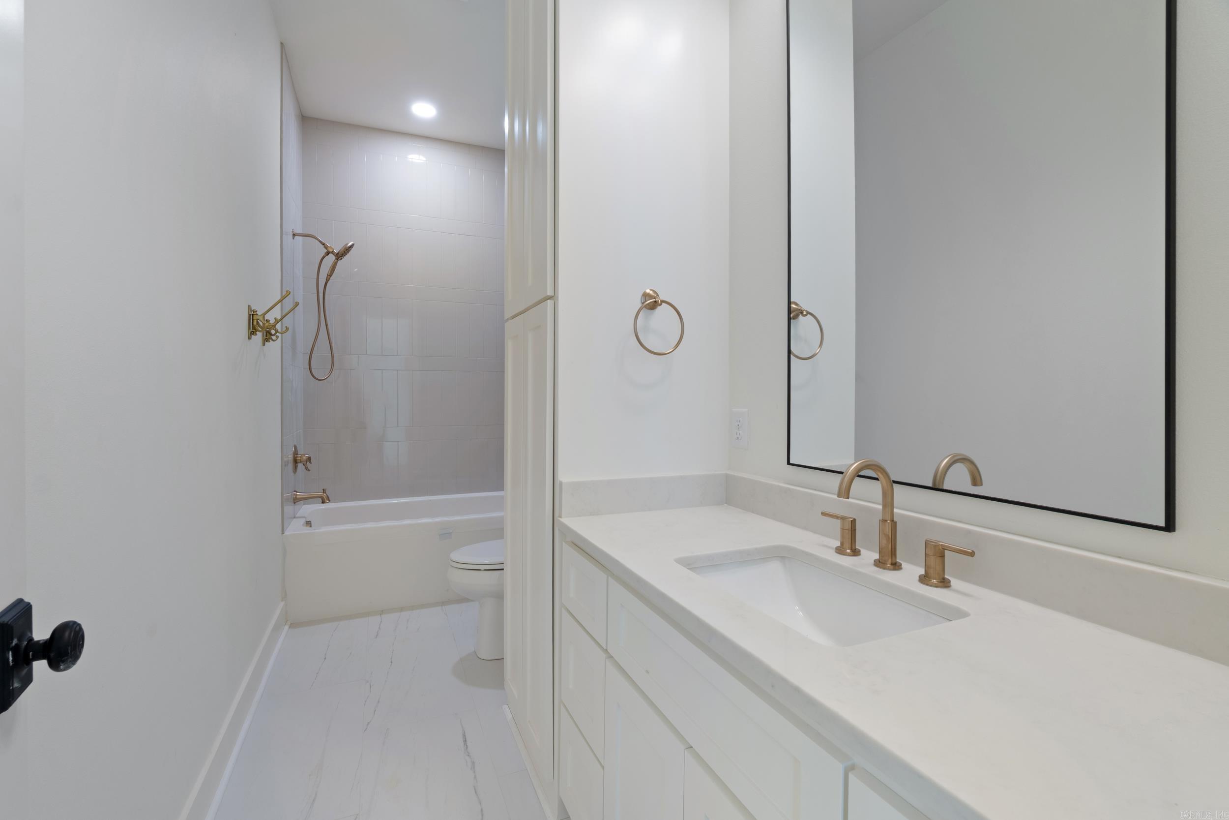 1520 Southwinds  Conway, AR