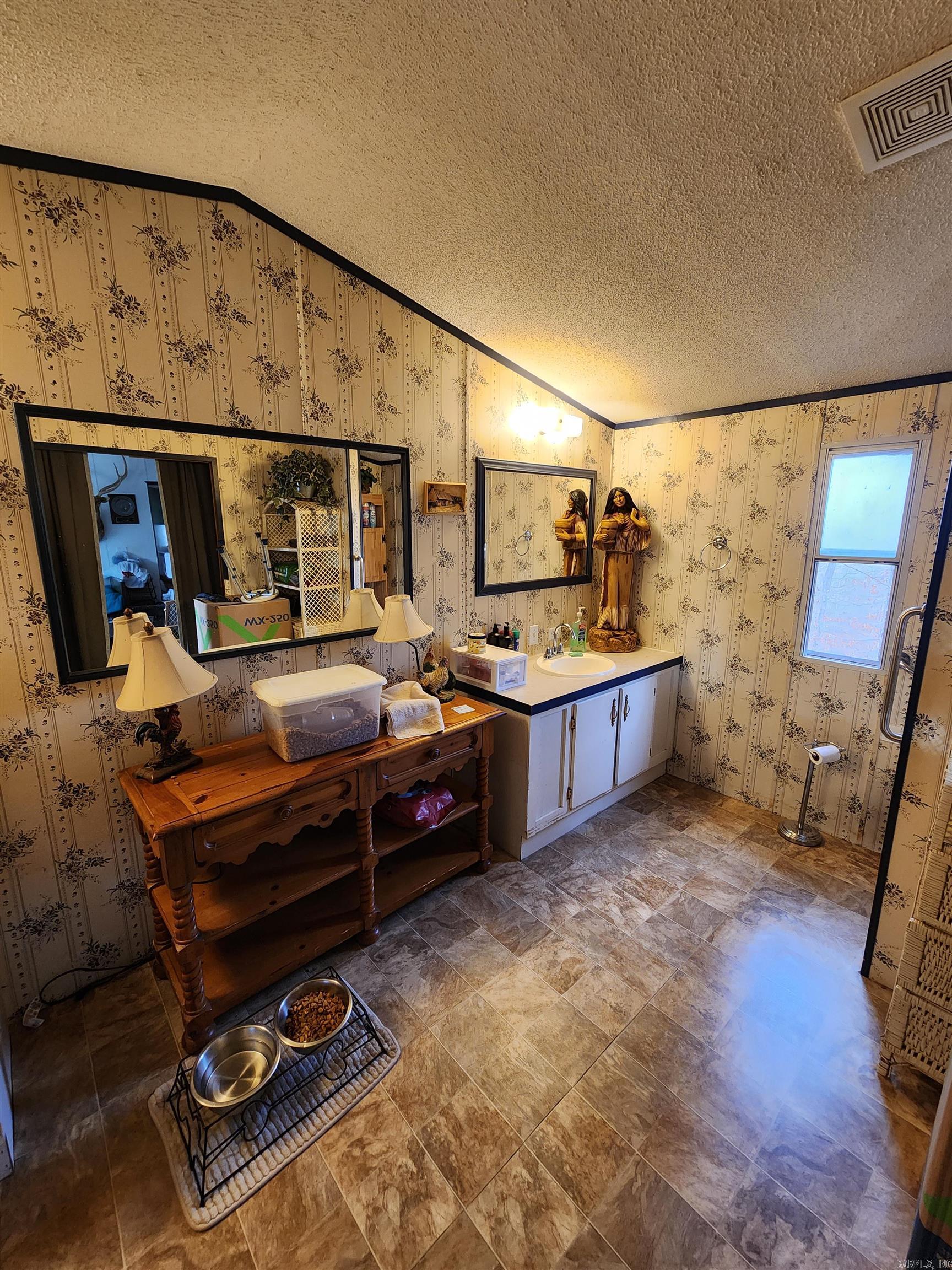 3152 Polk Road 293  Mena, AR