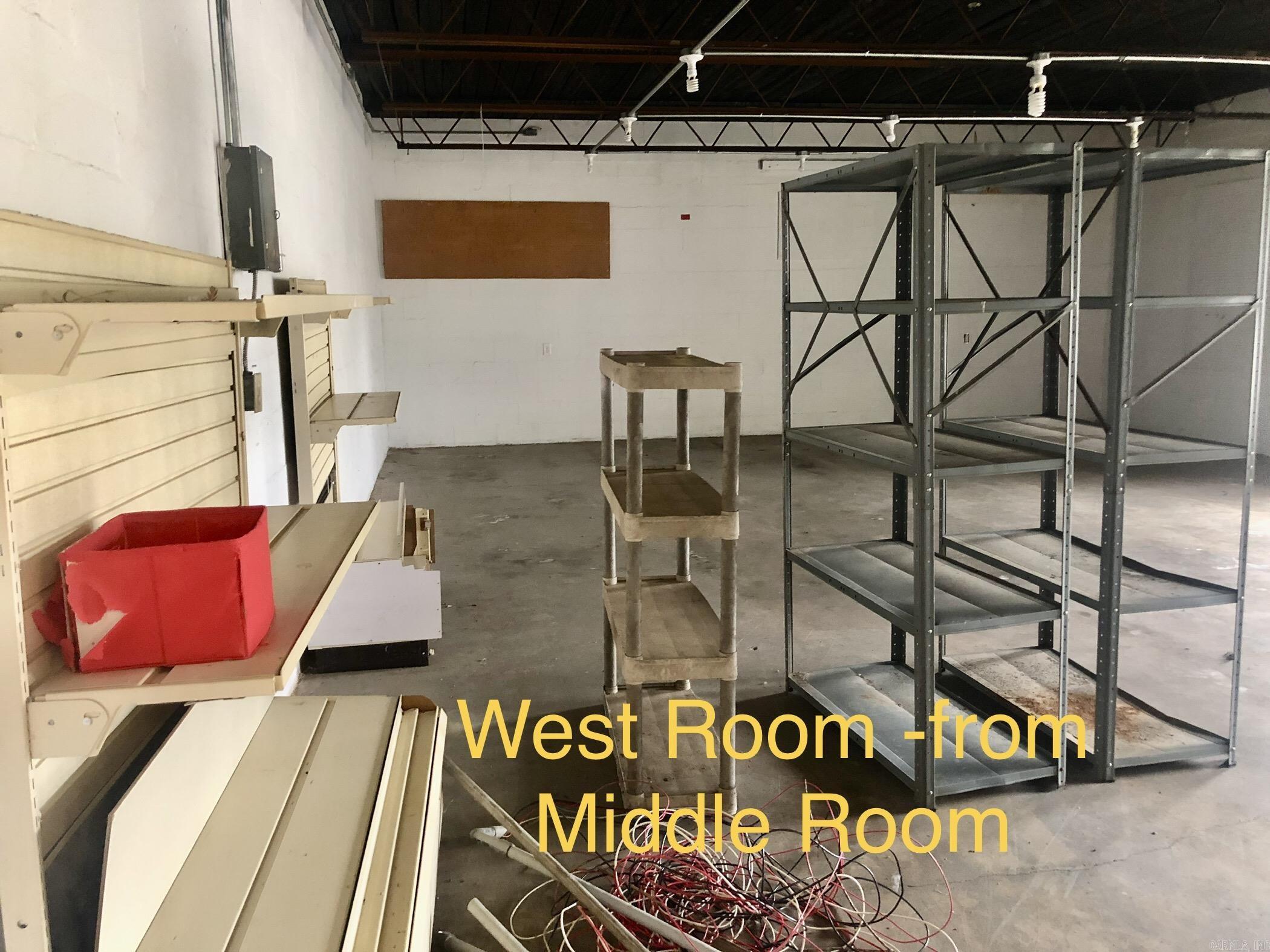 715 W Main St  Plainview, AR