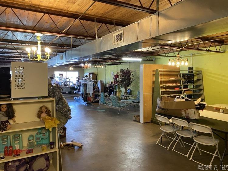 715 W Main St  Plainview, AR