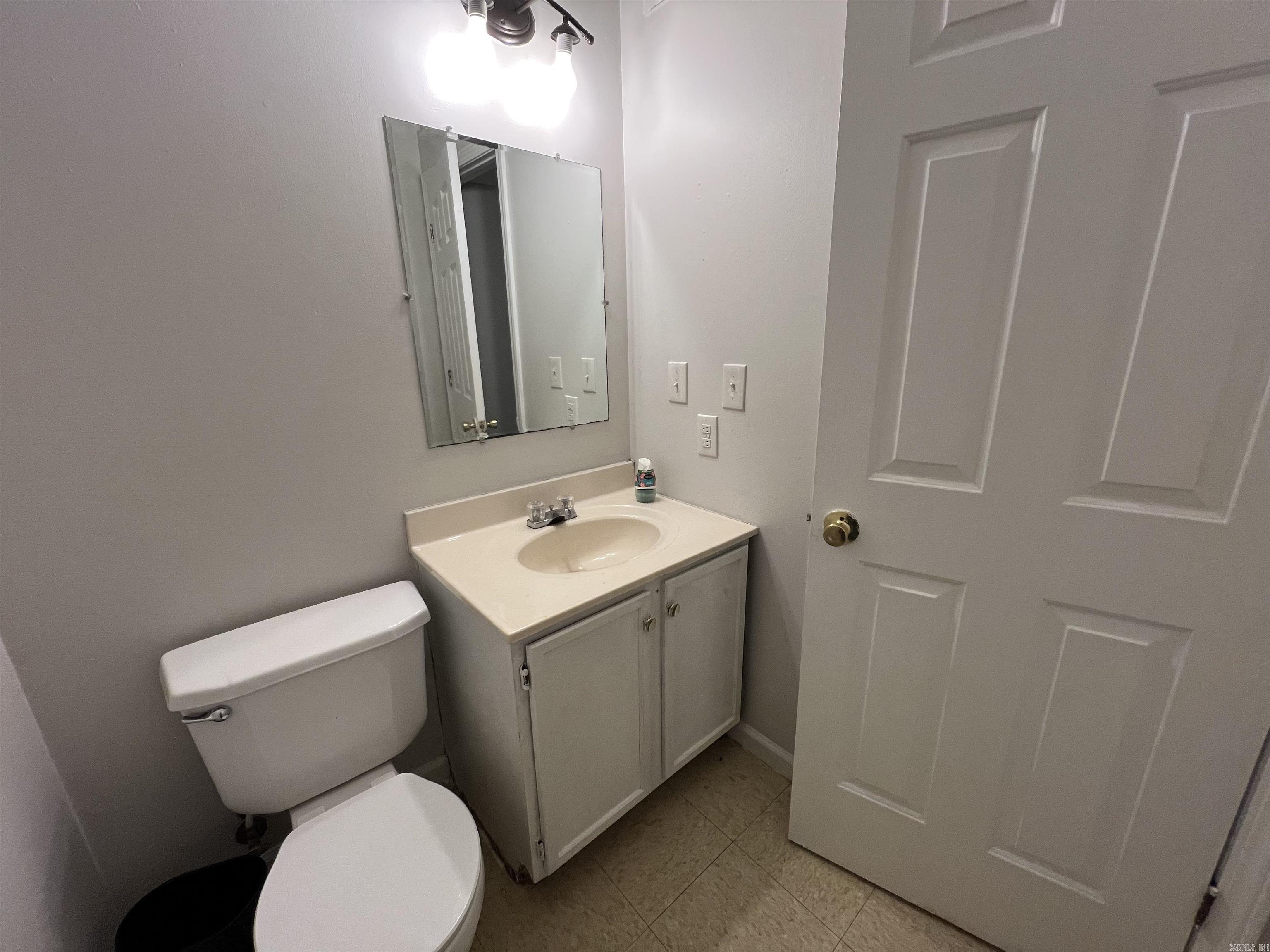 927-929 E Margret  Piggott, AR