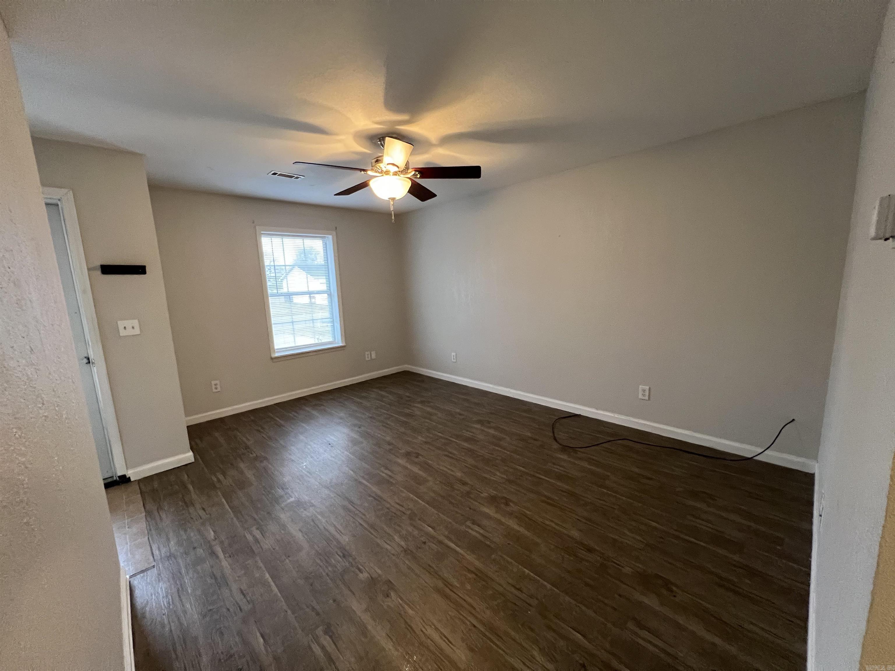 927-929 E Margret  Piggott, AR