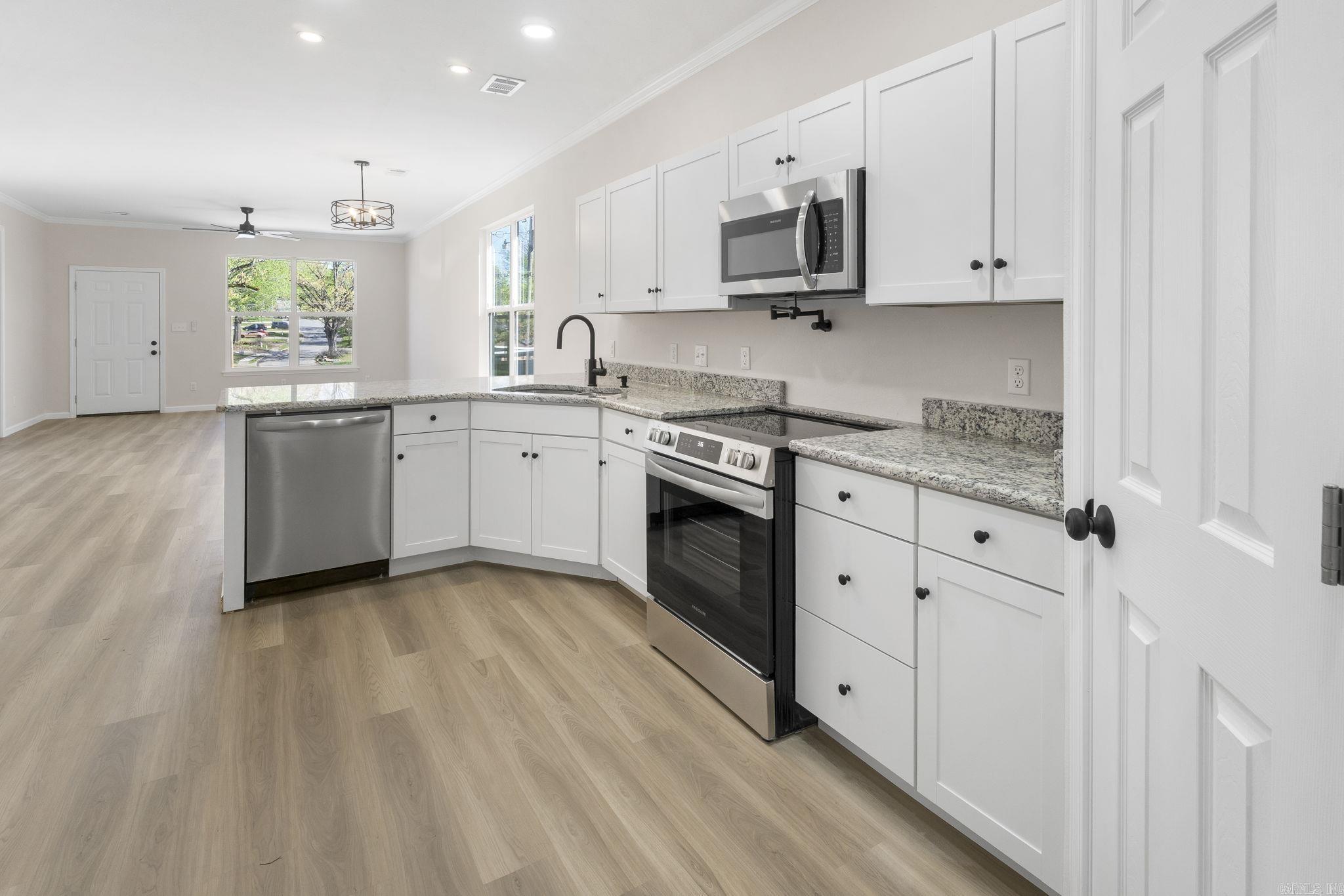 3401 W 17th  Little Rock, AR