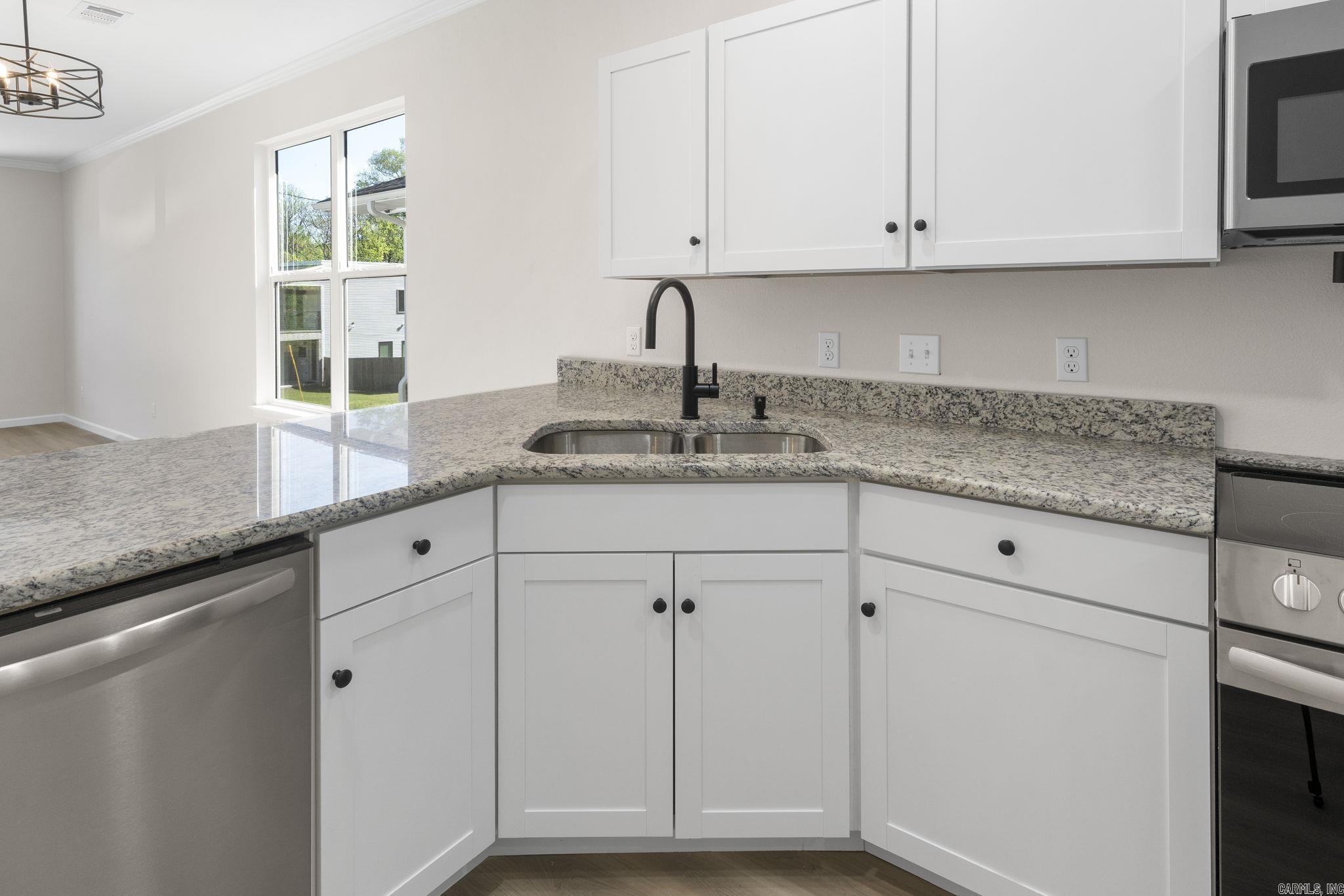 3401 W 17th  Little Rock, AR