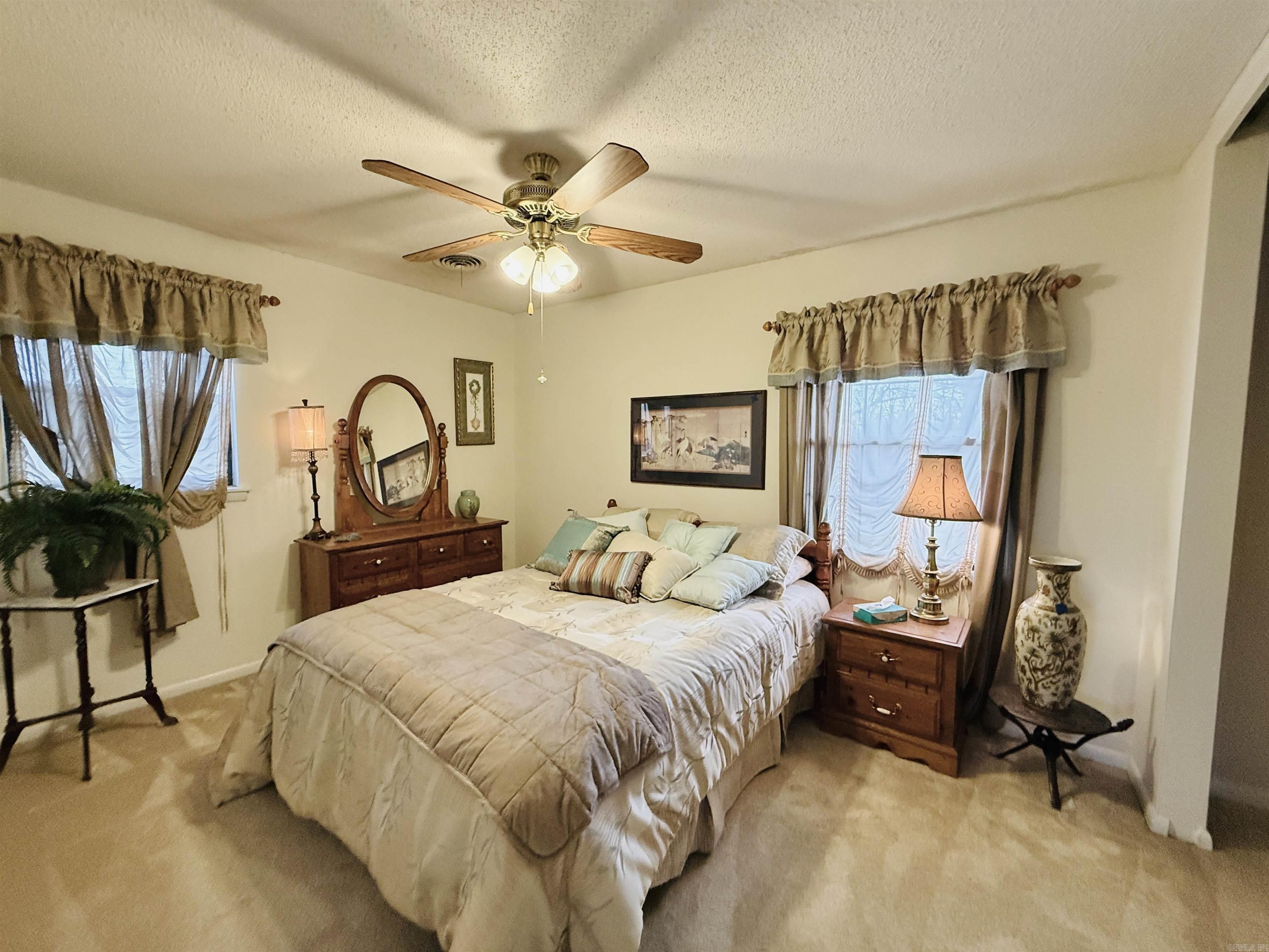 8813 Holiday  Sherwood, AR