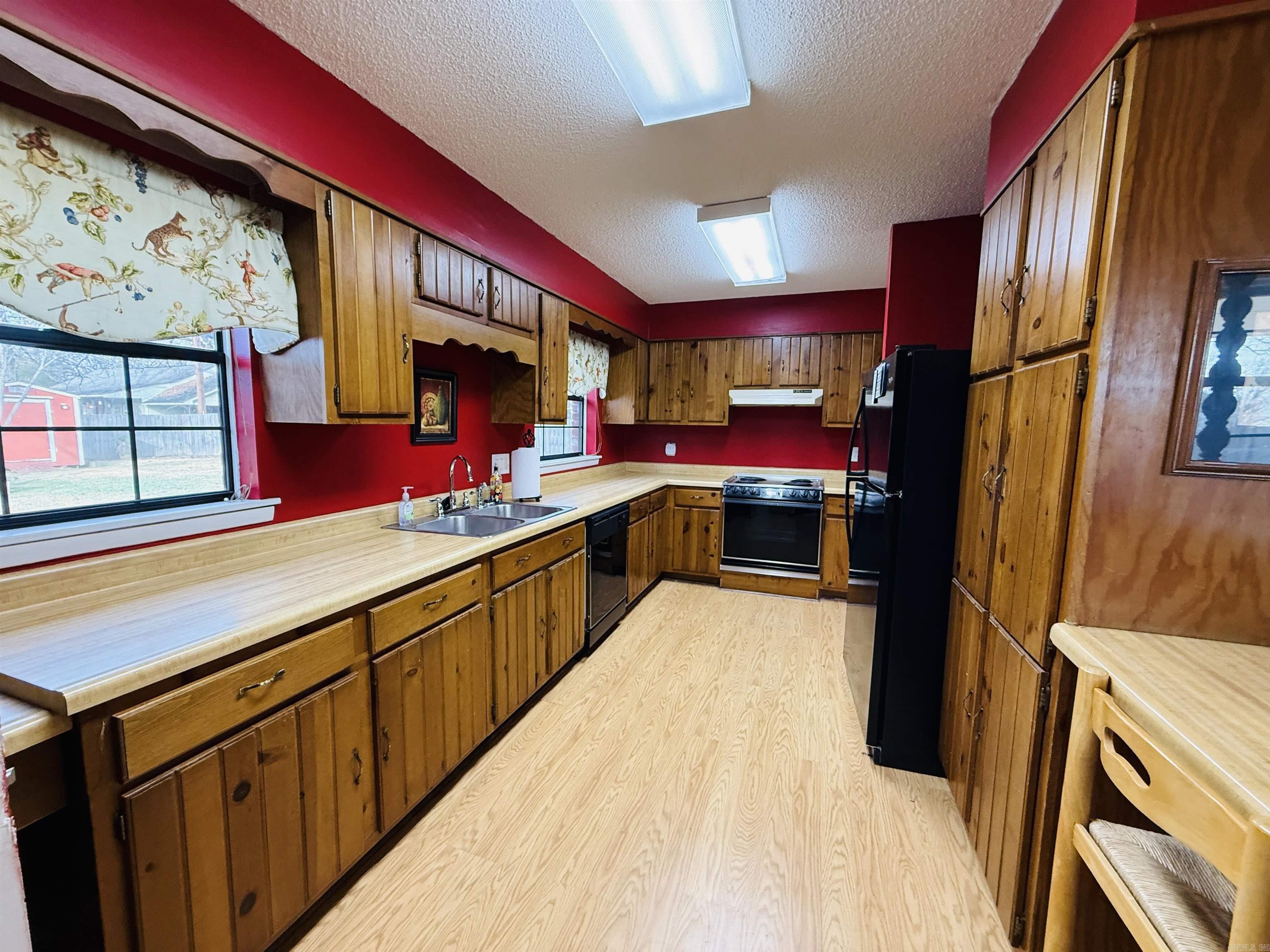 8813 Holiday  Sherwood, AR