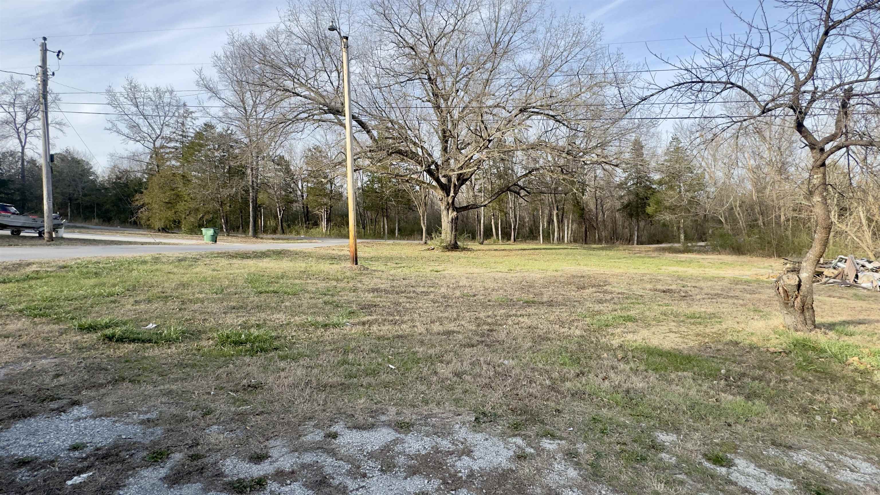 25 Cedar  Pineville, AR