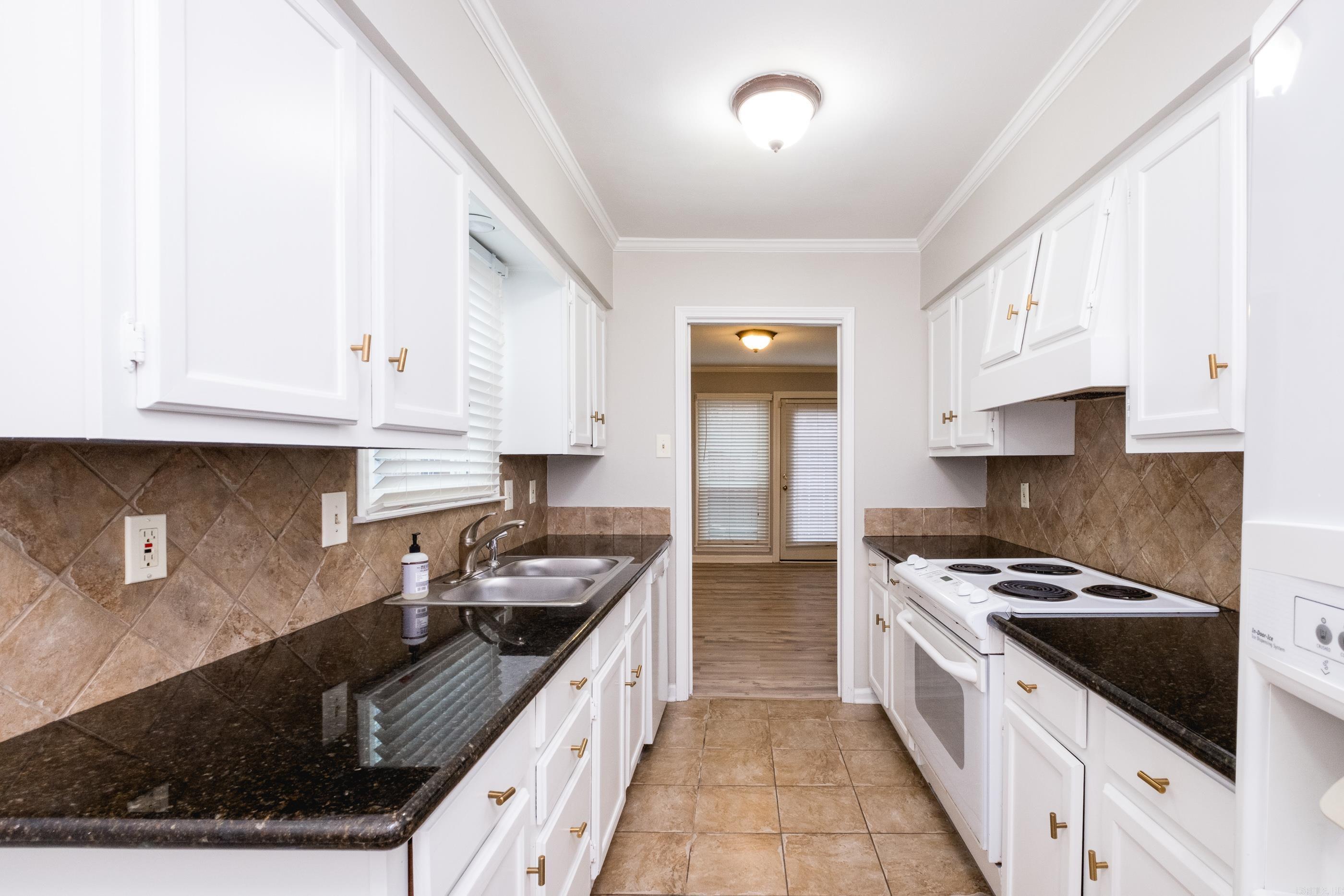 2805 Foxcroft #1003  Little Rock, AR