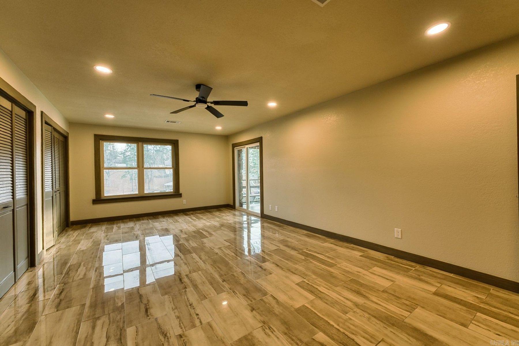 1143 Twin Points Road  Hot Springs, AR