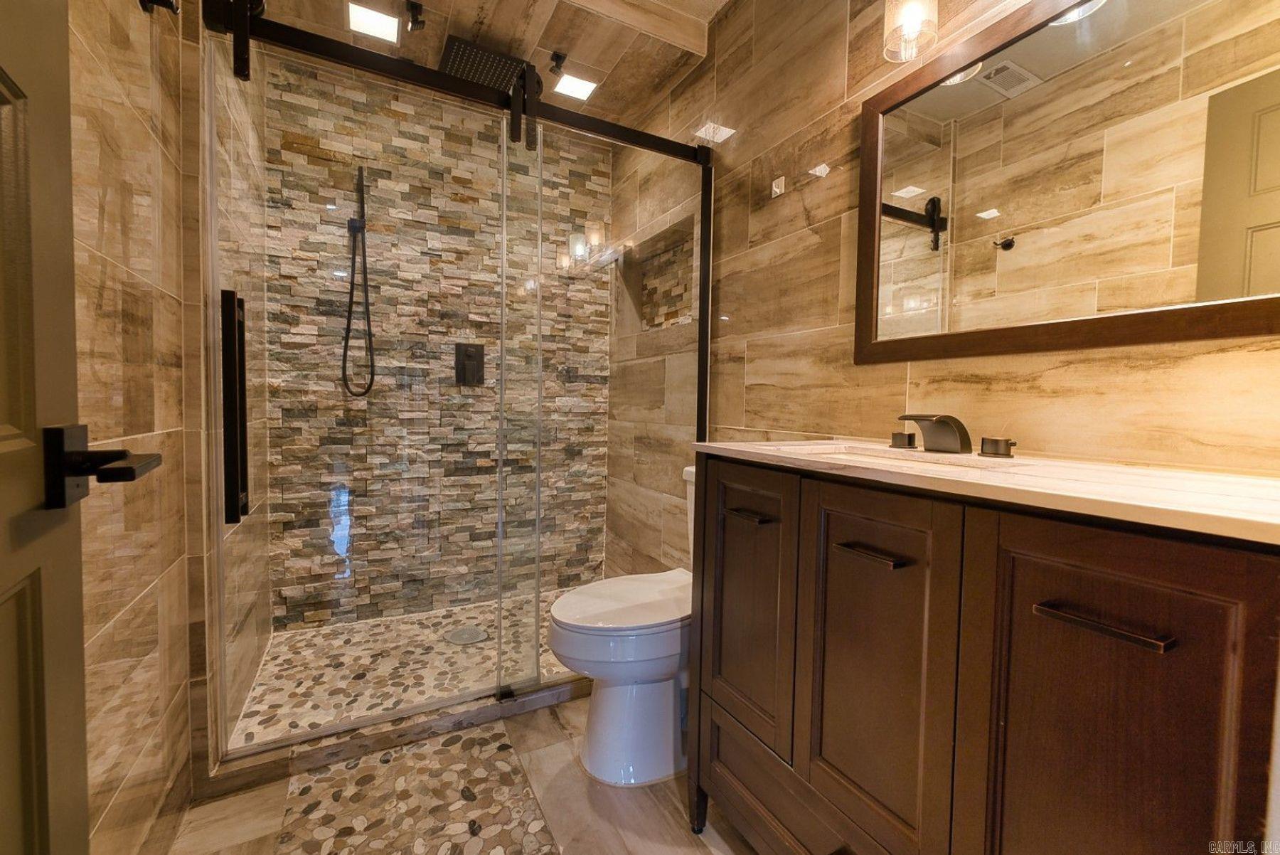 1143 Twin Points Road  Hot Springs, AR