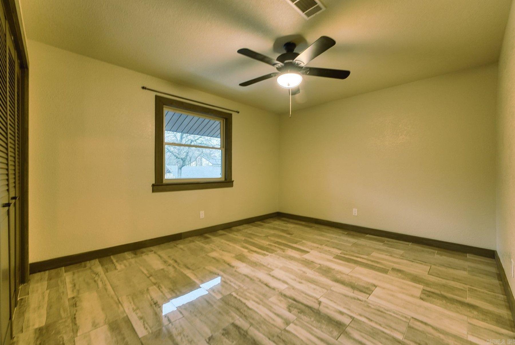 1143 Twin Points Road  Hot Springs, AR