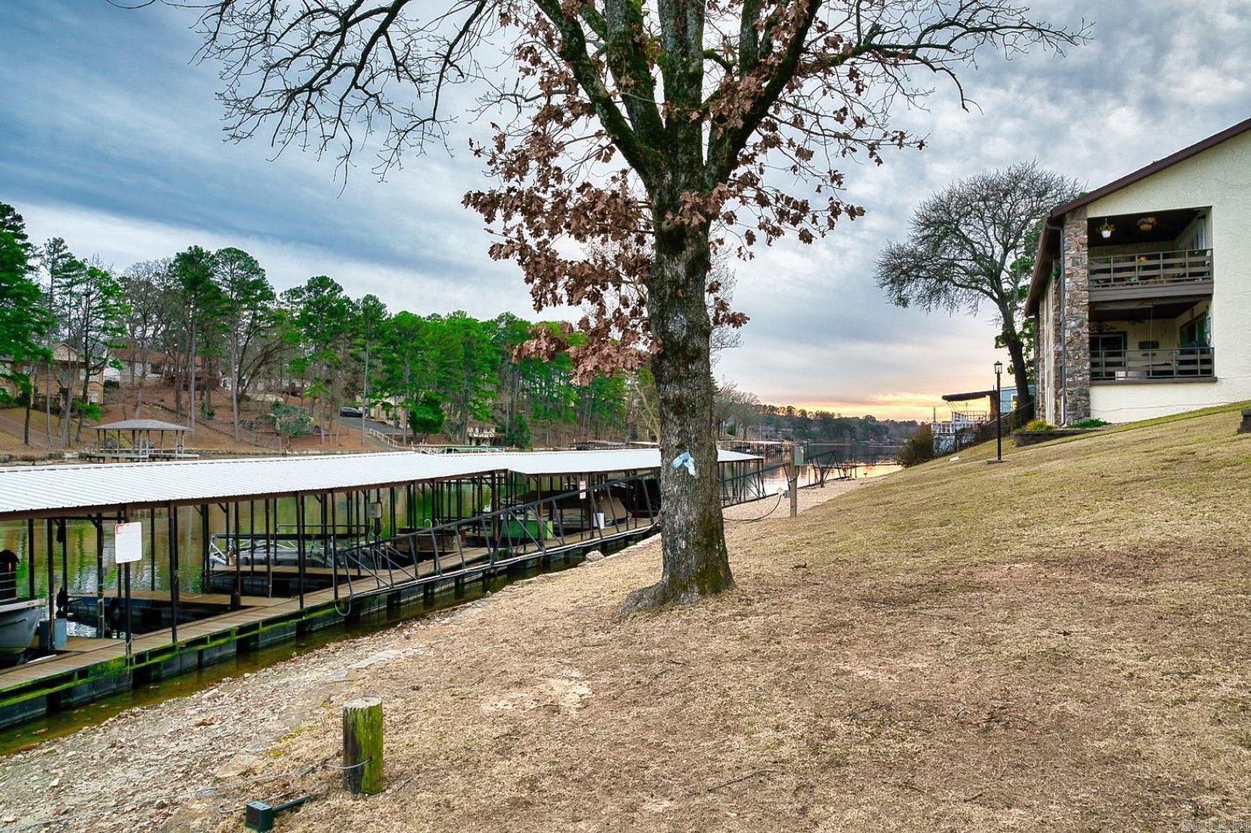 1143 Twin Points Road  Hot Springs, AR
