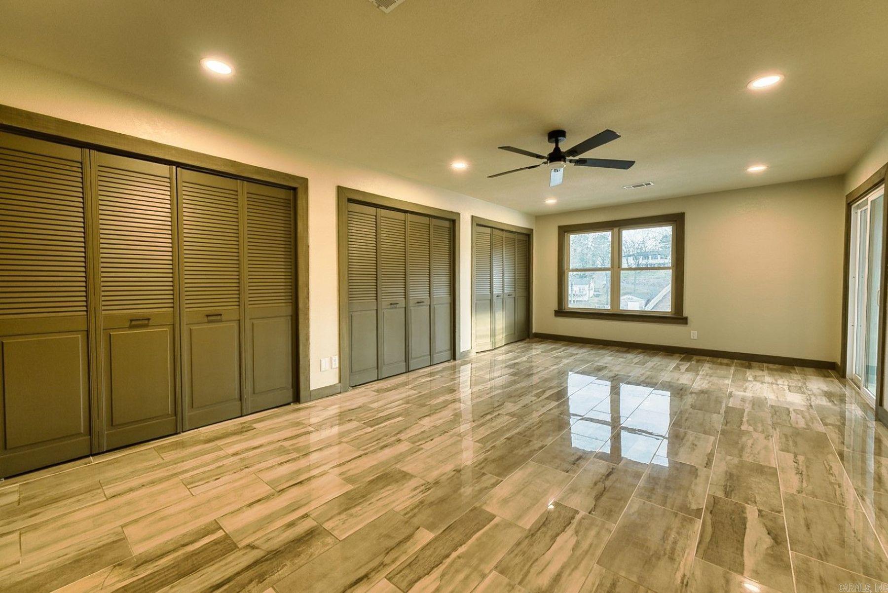 1143 Twin Points Road  Hot Springs, AR