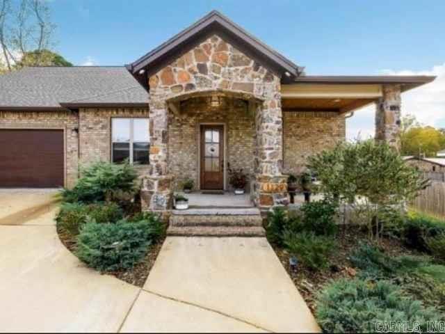 1129 Essex Drive  Benton, AR