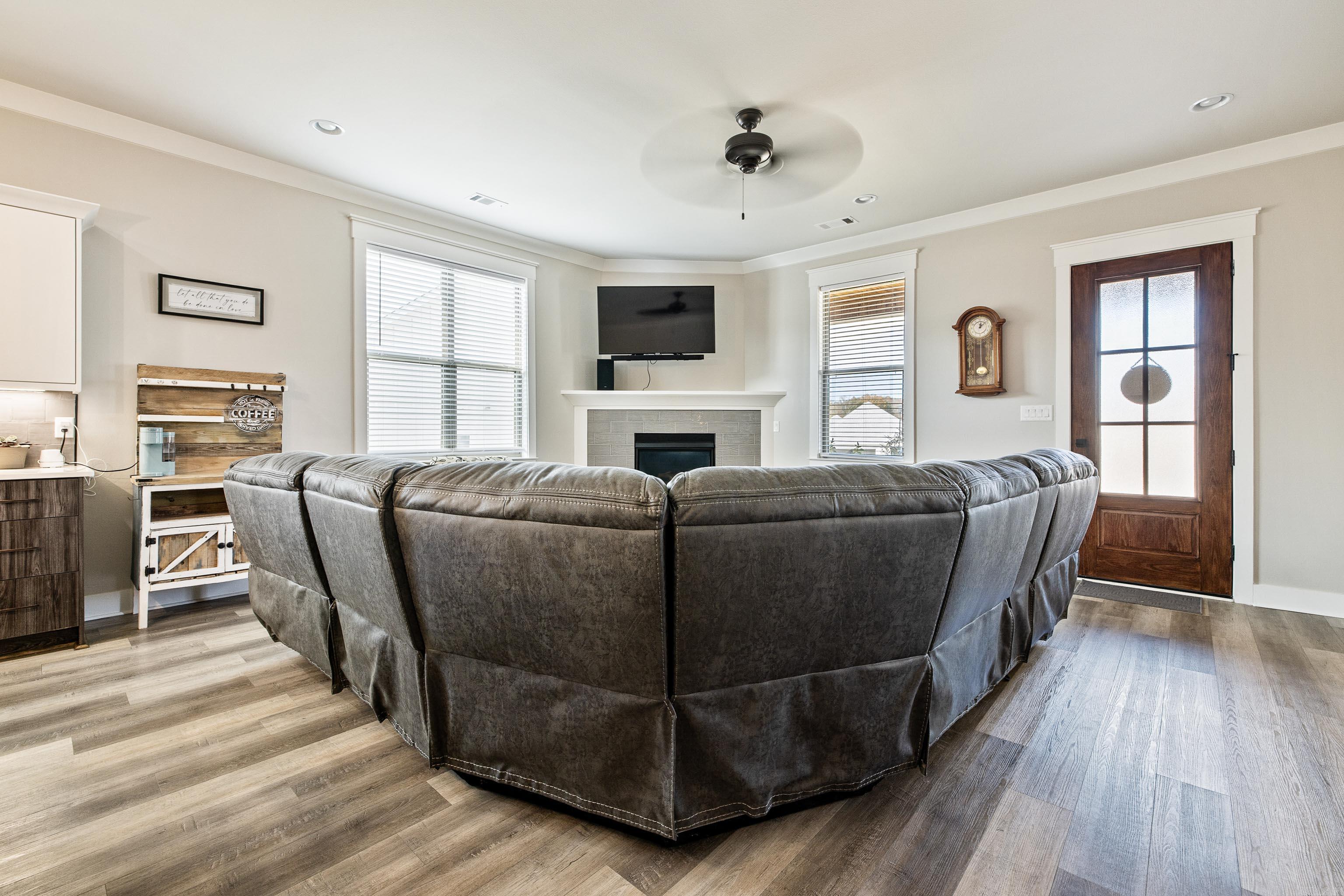 1129 Essex Drive Benton, AR 72019