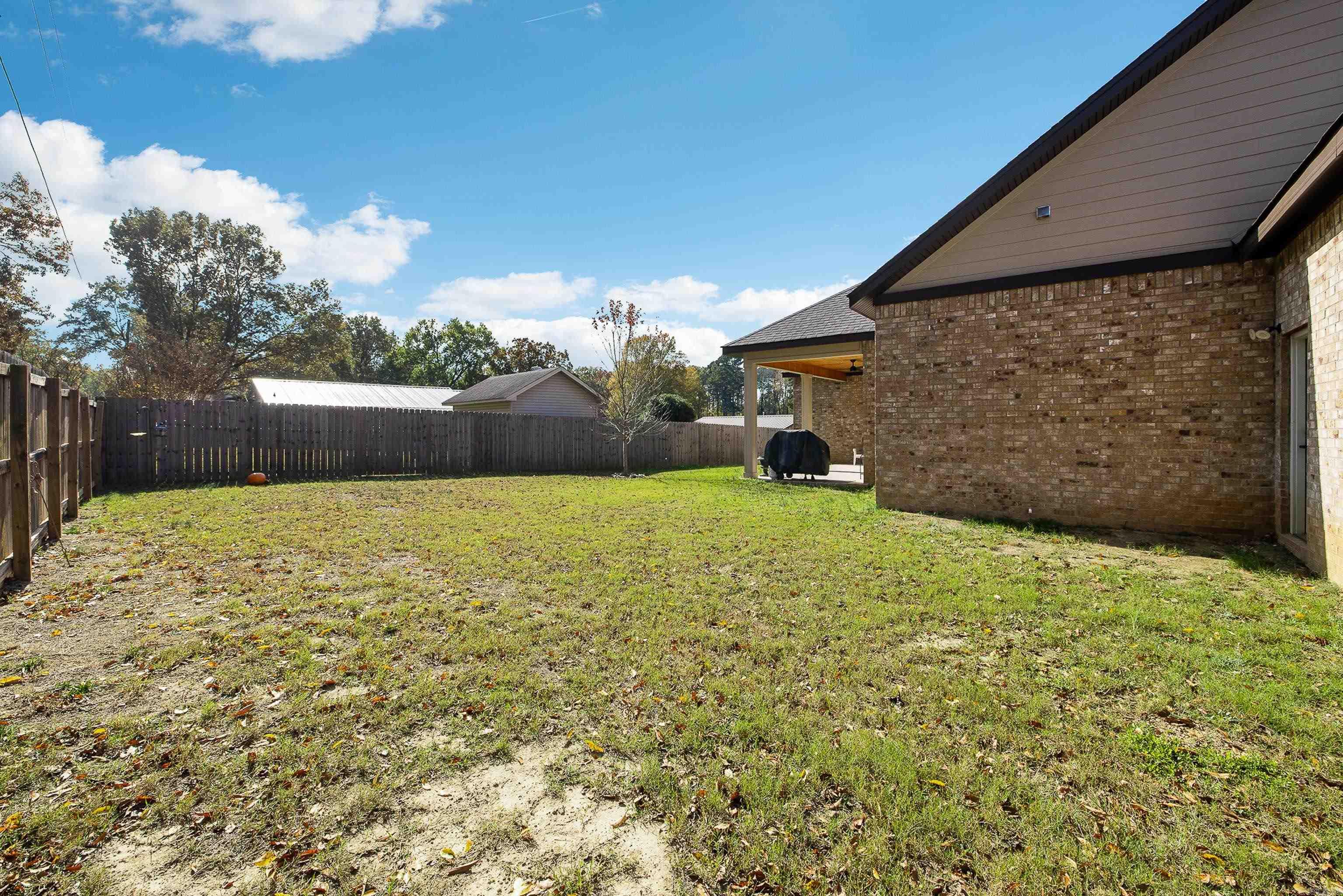 1129 Essex Drive Benton, AR 72019