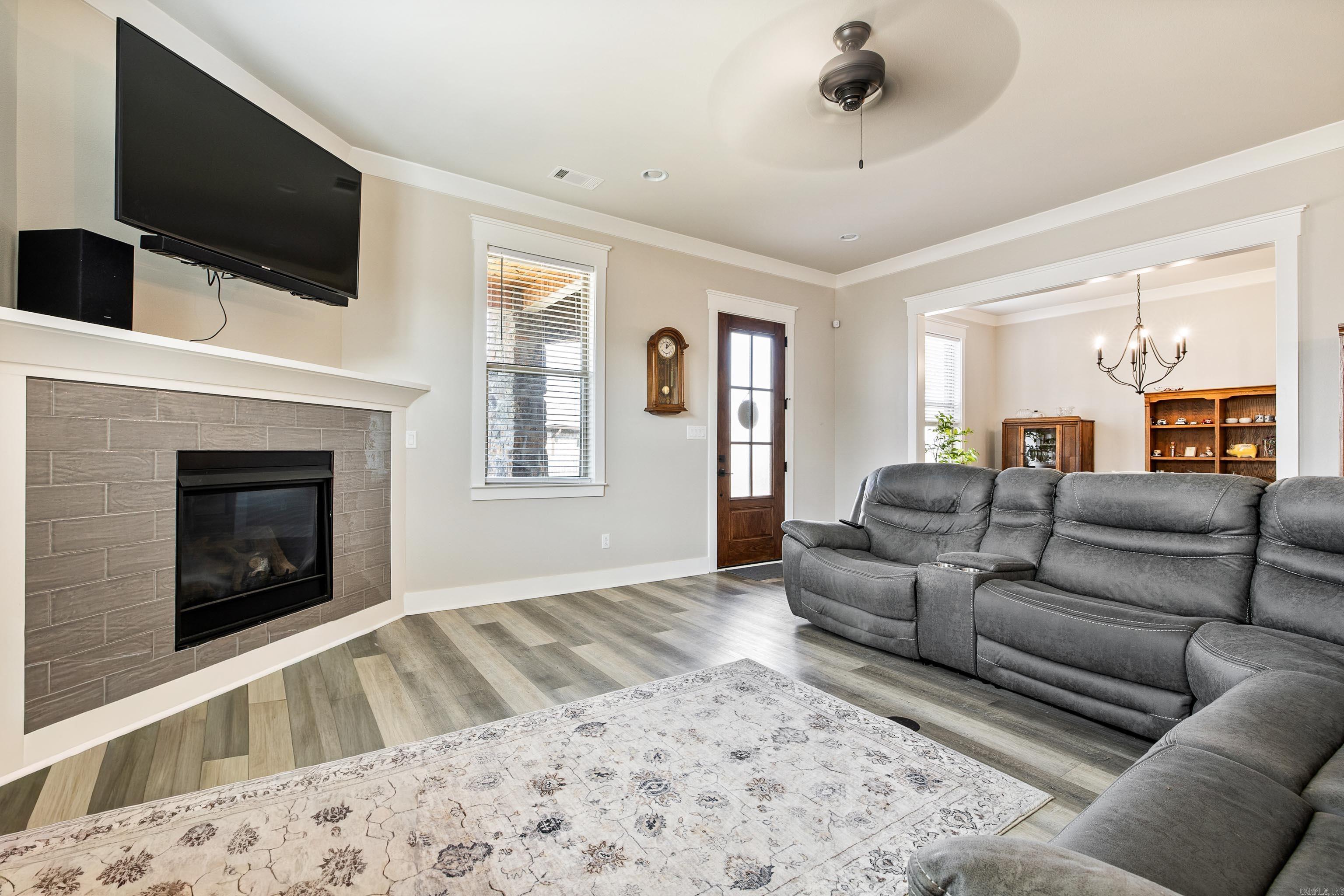 1129 Essex Drive Benton, AR 72019