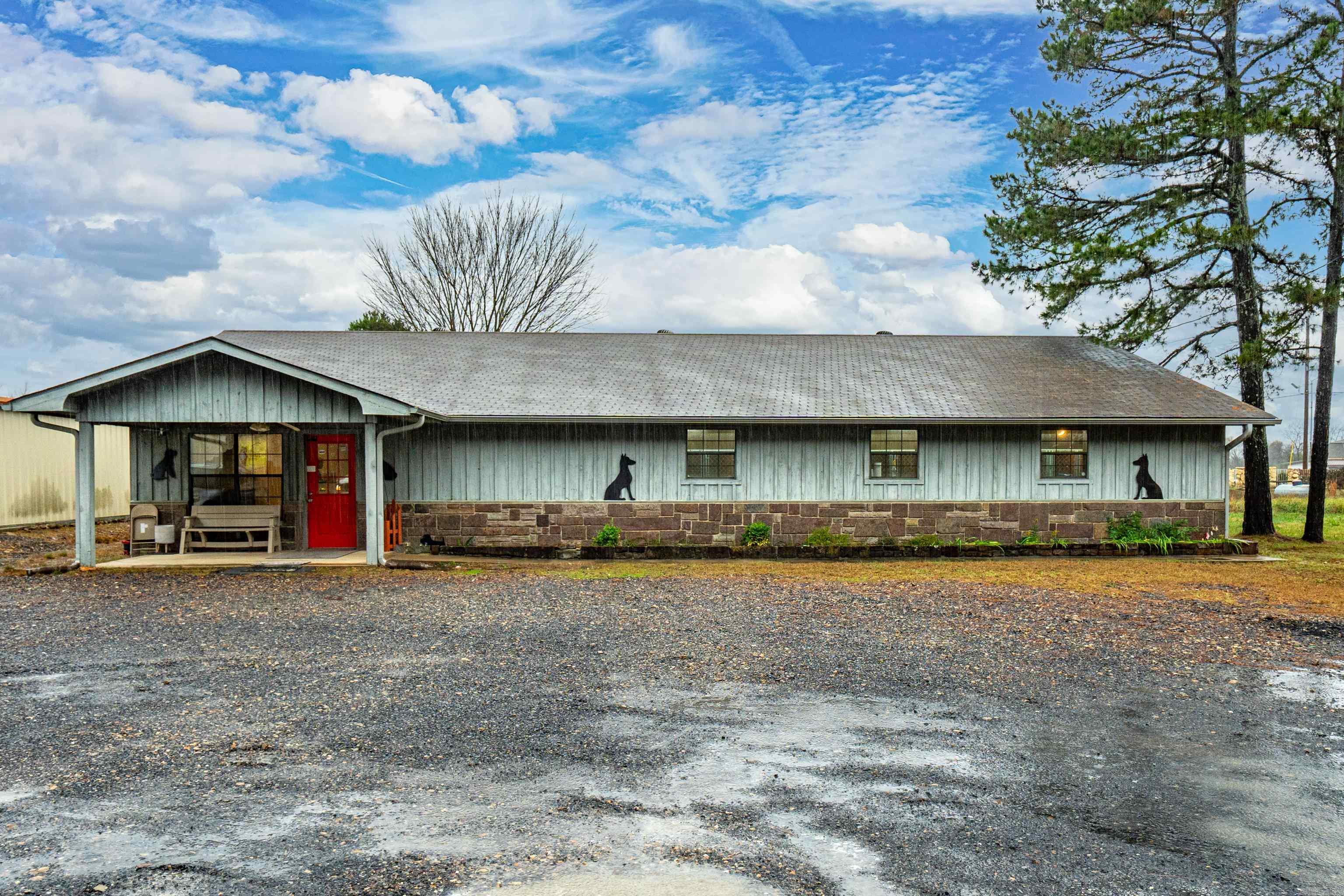 2303 Fairgrounds  Mena, AR