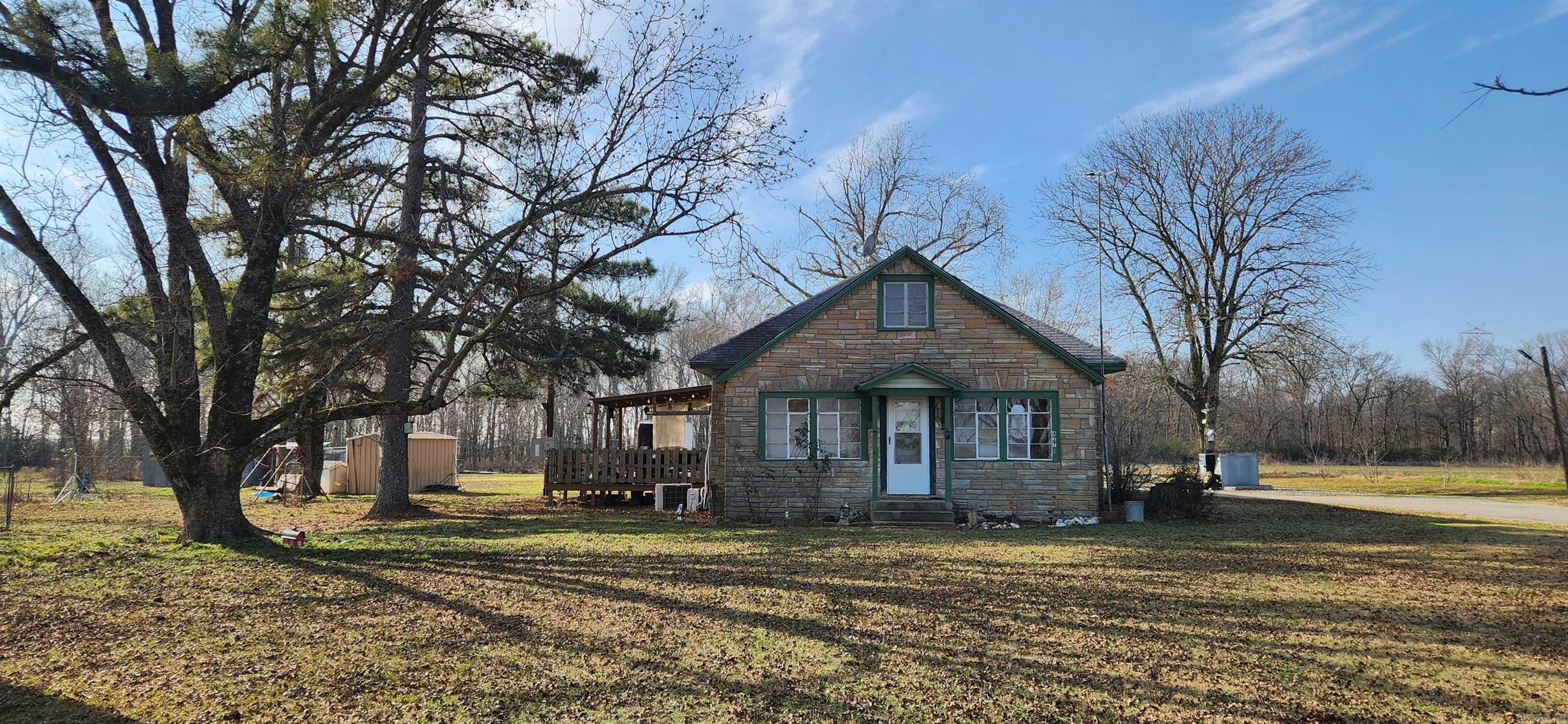 4271 S Highway 165  Stuttgart, AR