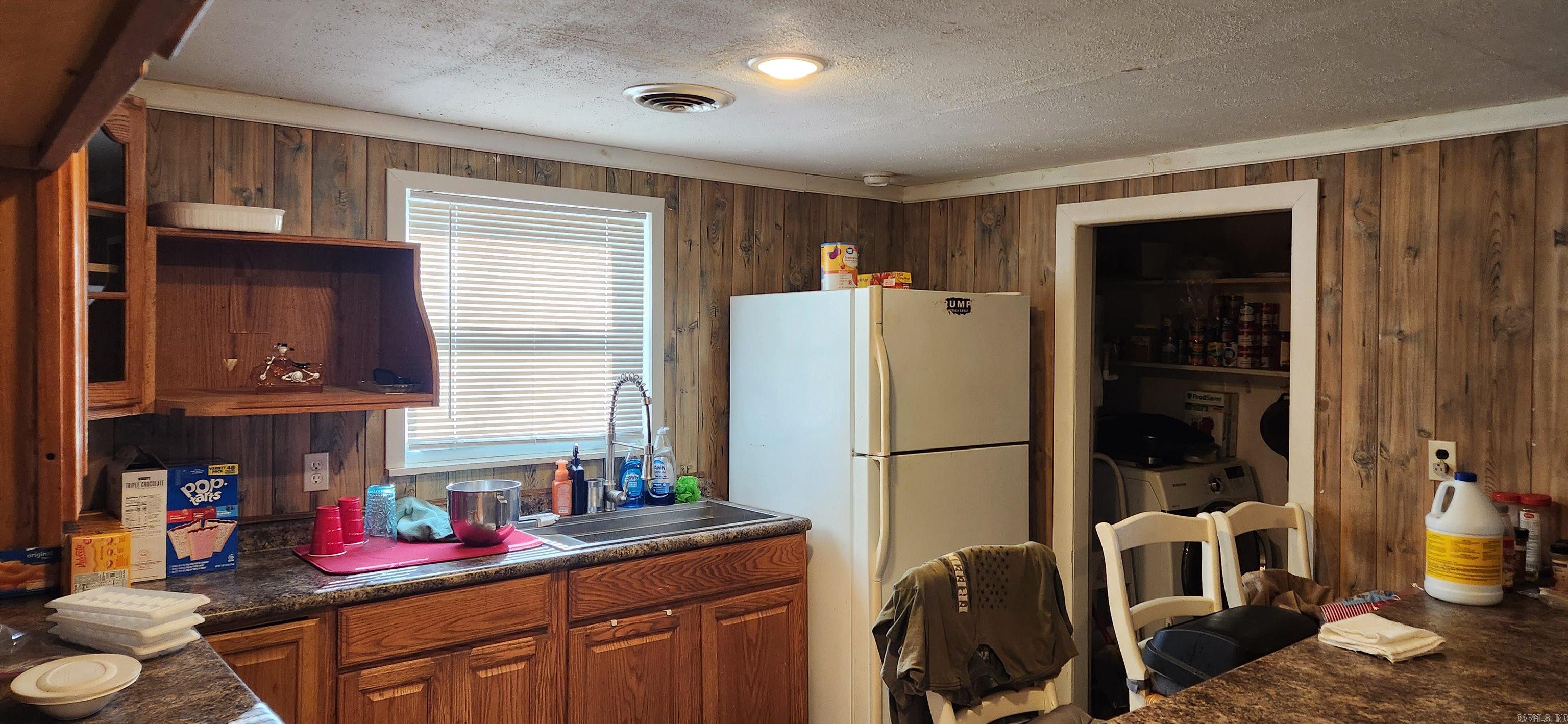 4271 S Highway 165  Stuttgart, AR