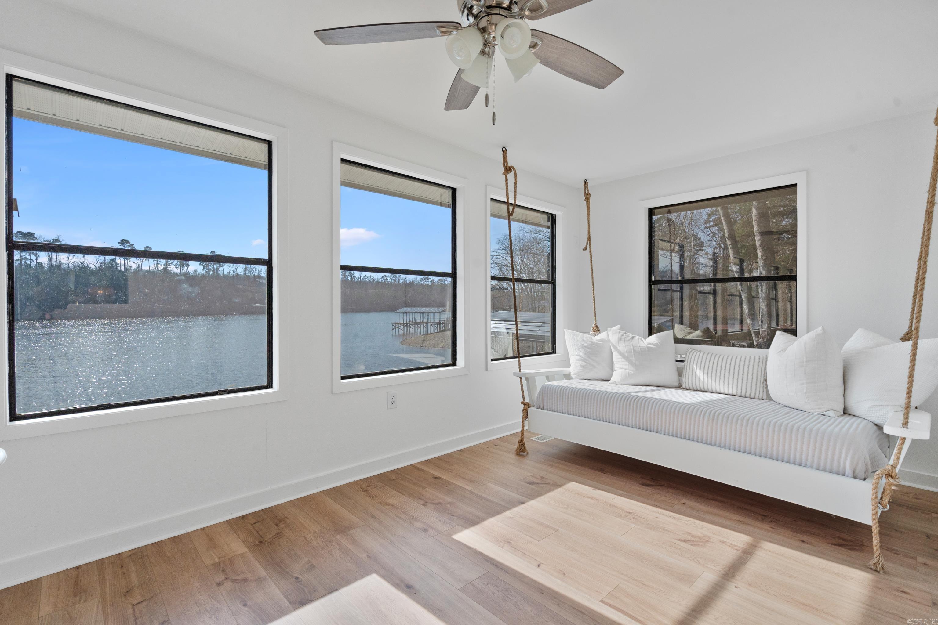 325 Galveston  Hot Springs, AR