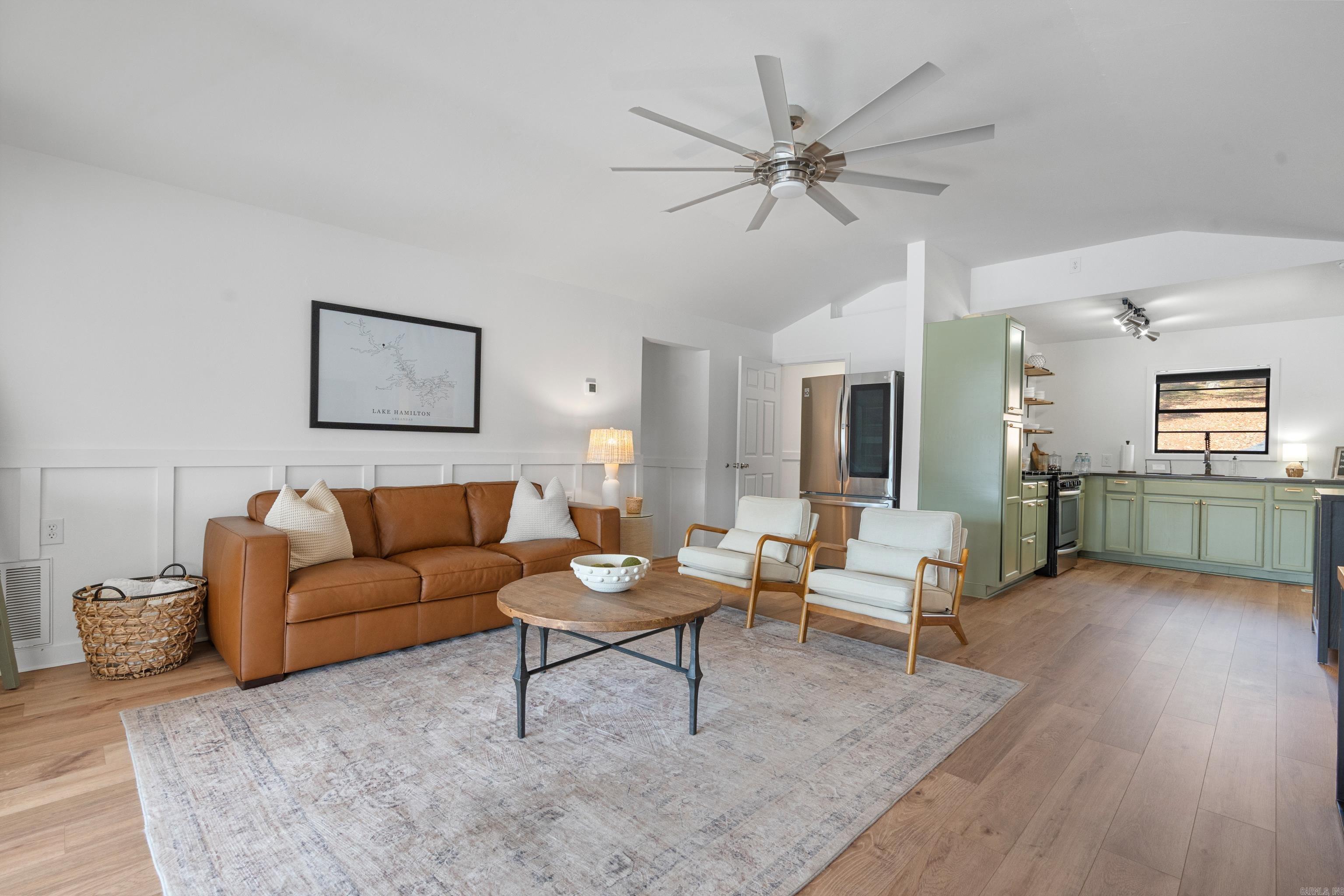 325 Galveston  Hot Springs, AR