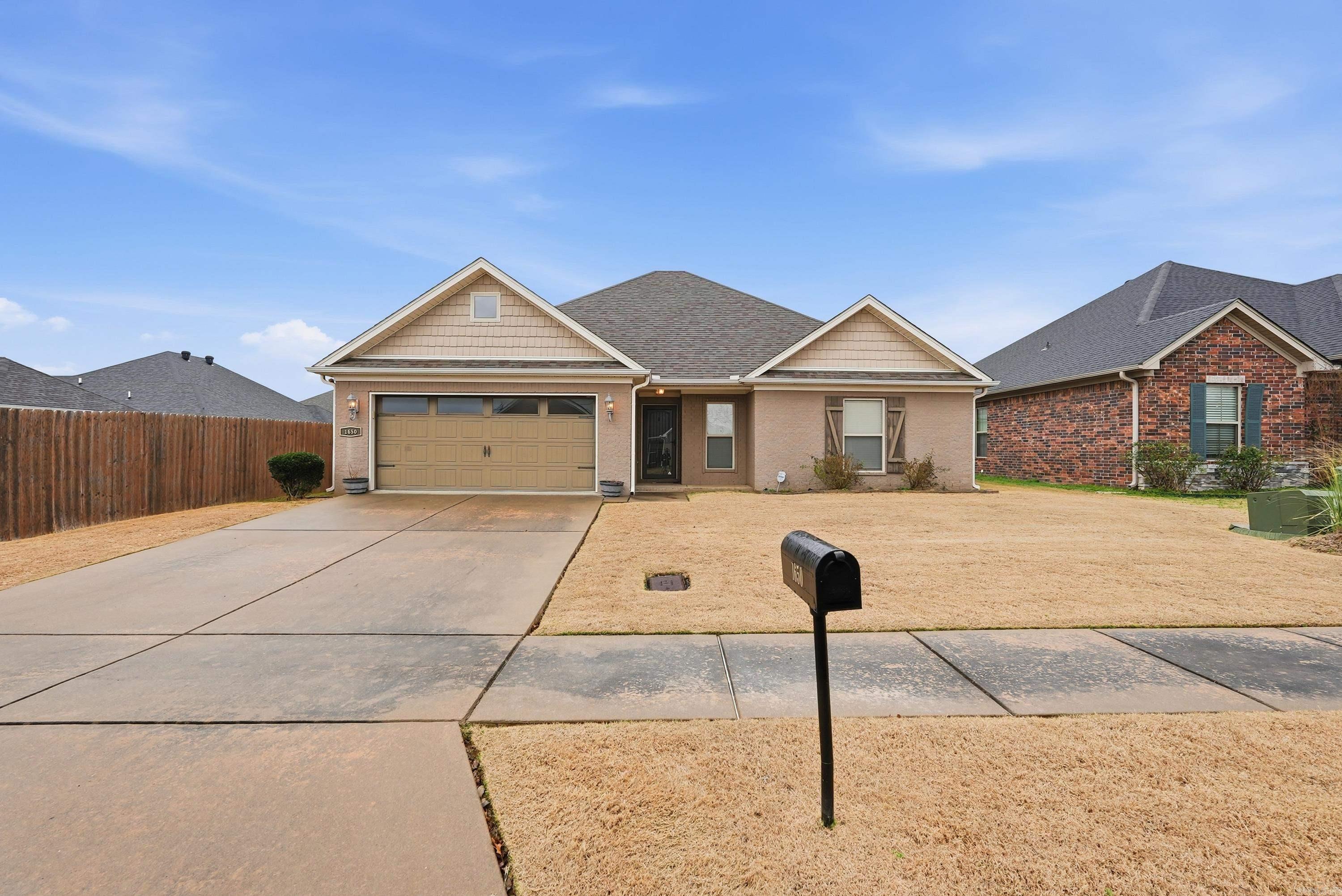 1650 Churchill Dr Conway, AR 72034