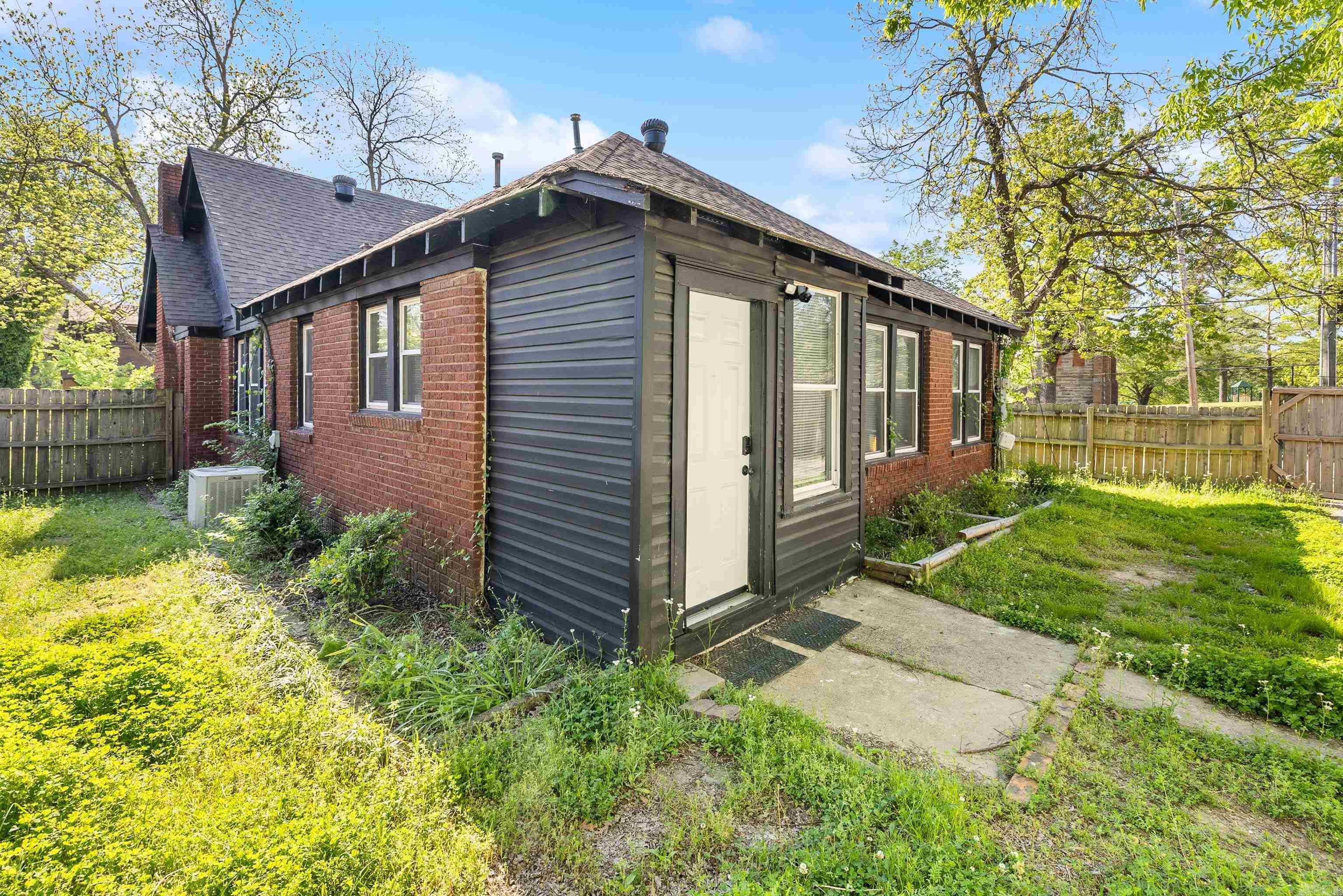 1424 Wolfe Street Little Rock, AR 72202