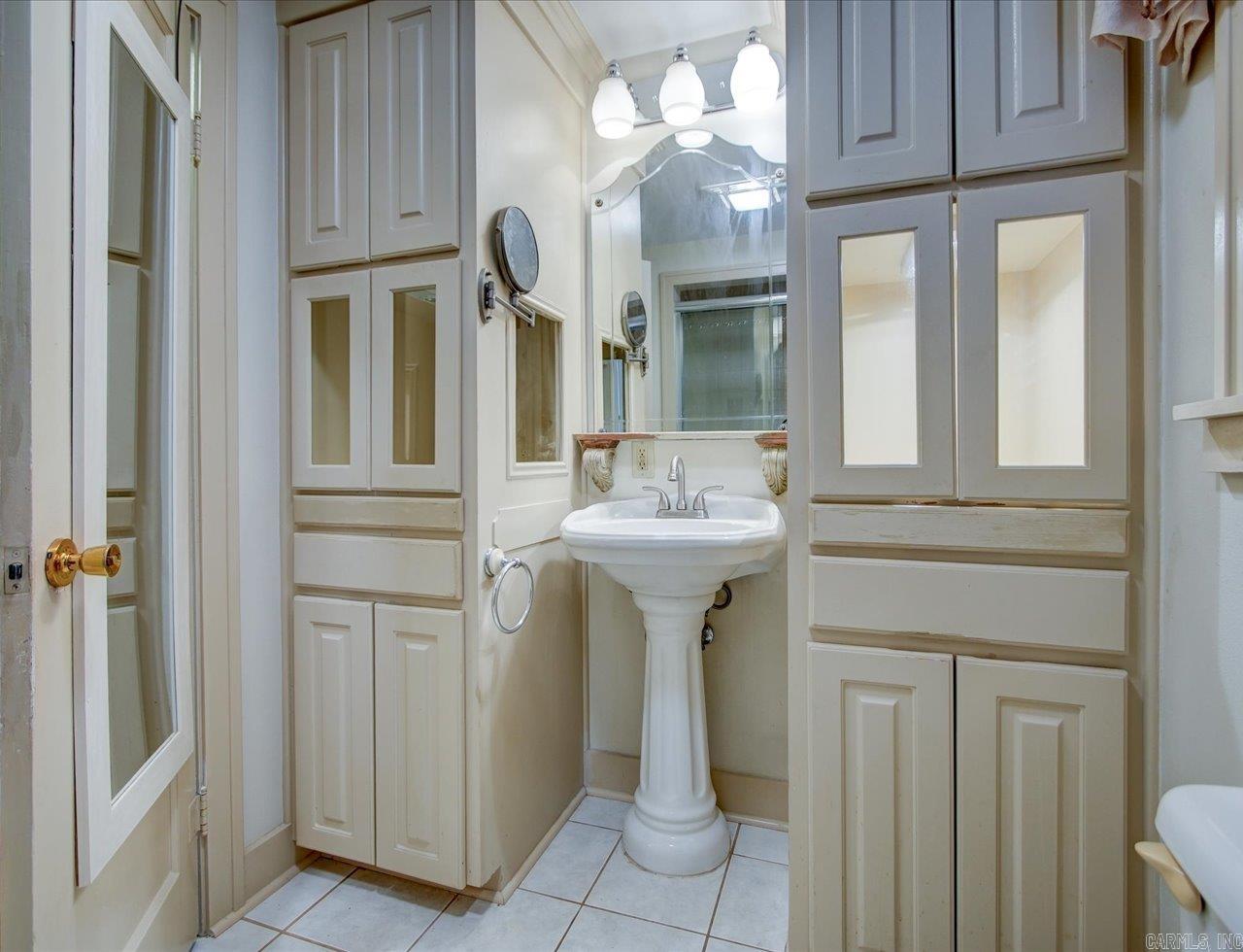 117 Waverly Street Hot Springs, AR 71913