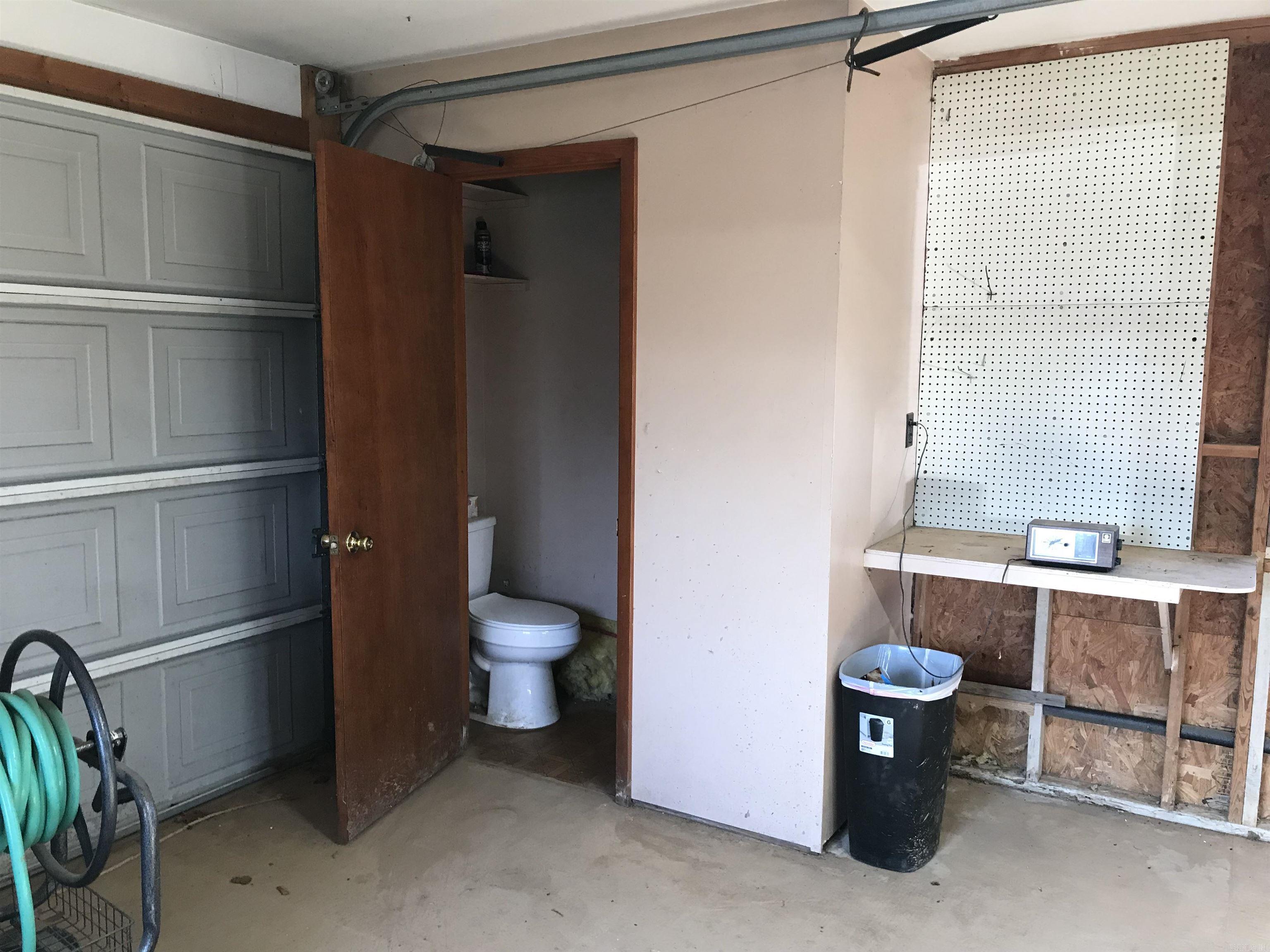 22340 Highway 84  Malvern, AR