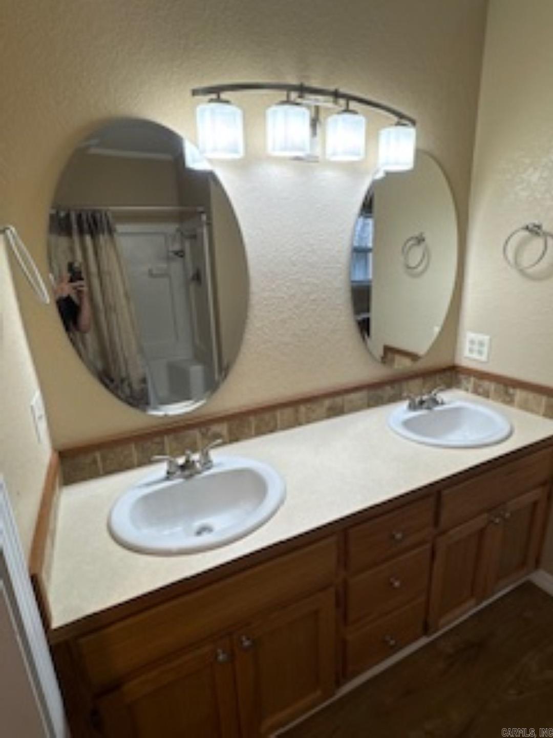 115 S Womble Ave  Camden, AR